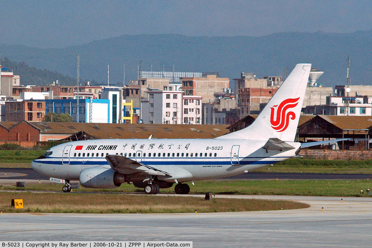 B-5023, 2003 Boeing 737-66N C/N 29890, Boeing 737-66N [29890] (Air China) Kunming-Wujiaba~B 21/10/2006