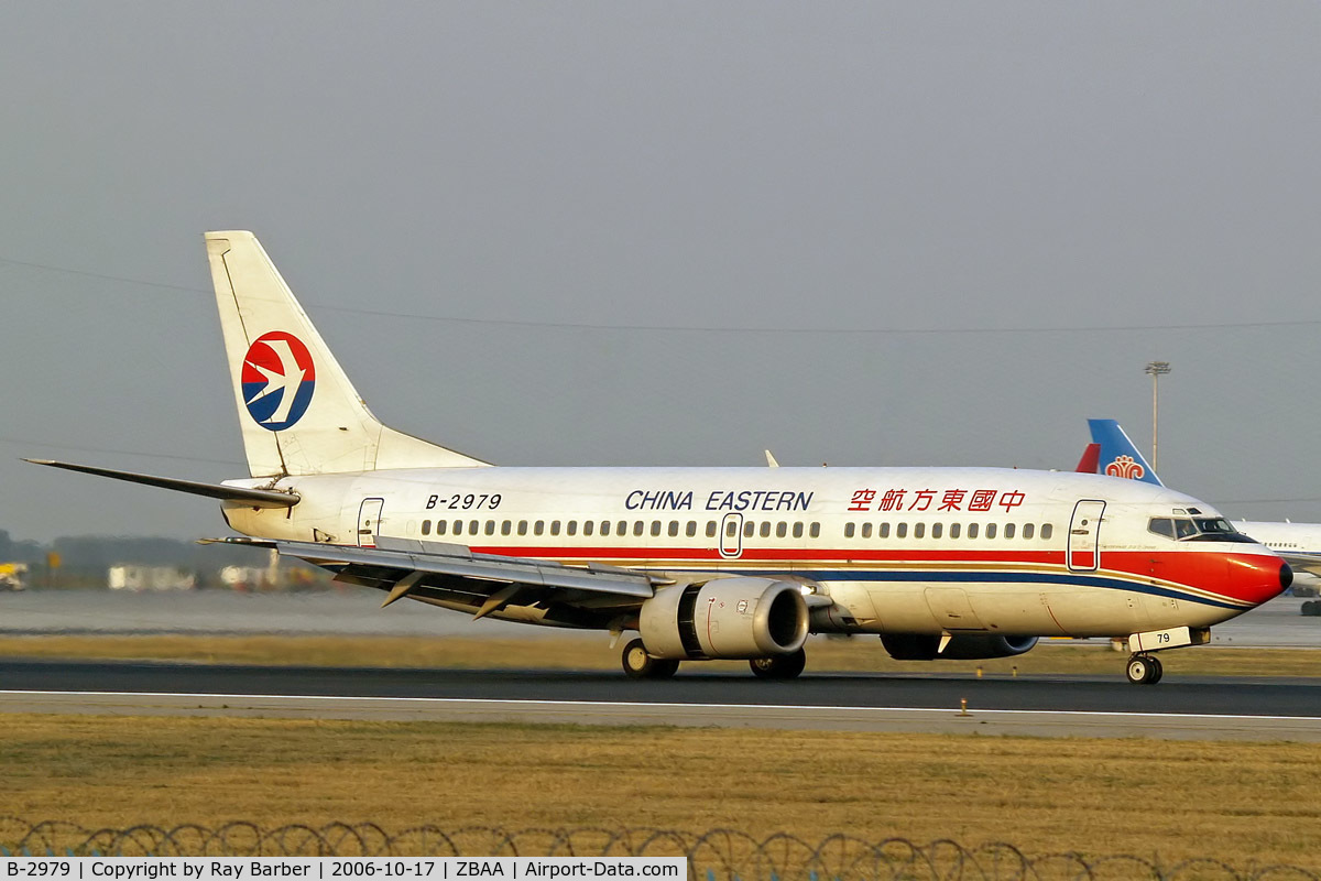 B-2979, 1997 Boeing 737-36N C/N 28562, Boeing 737-36N [28562] (China Eastern Airlines) Bejing~B 17/10/2006