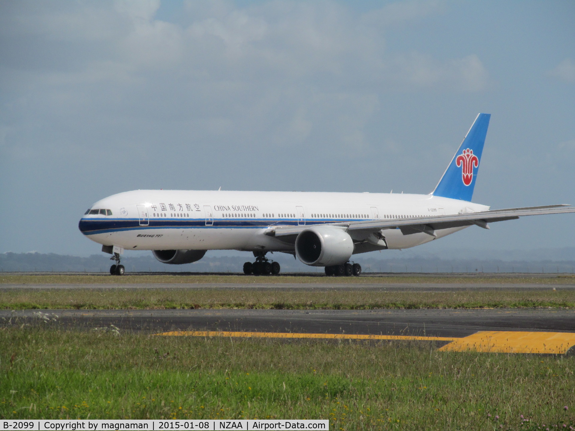 B-2099, 2014 Boeing 777-31B/ER C/N 43219, just landed