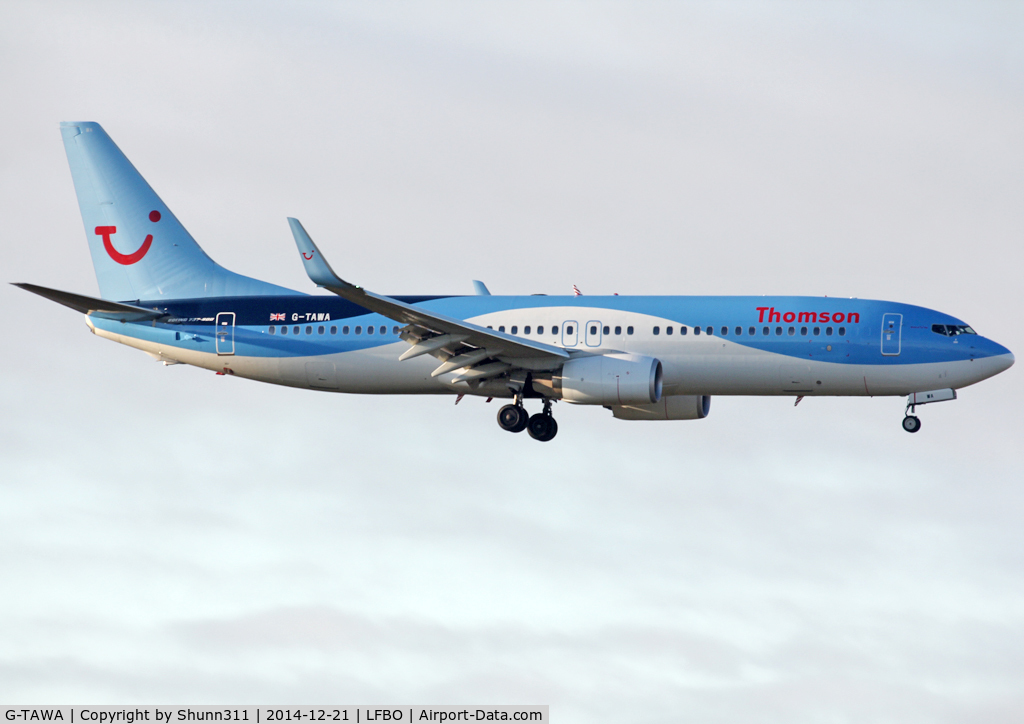 G-TAWA, 2012 Boeing 737-8K5 C/N 37264, Landing rwy 32L in new c/s