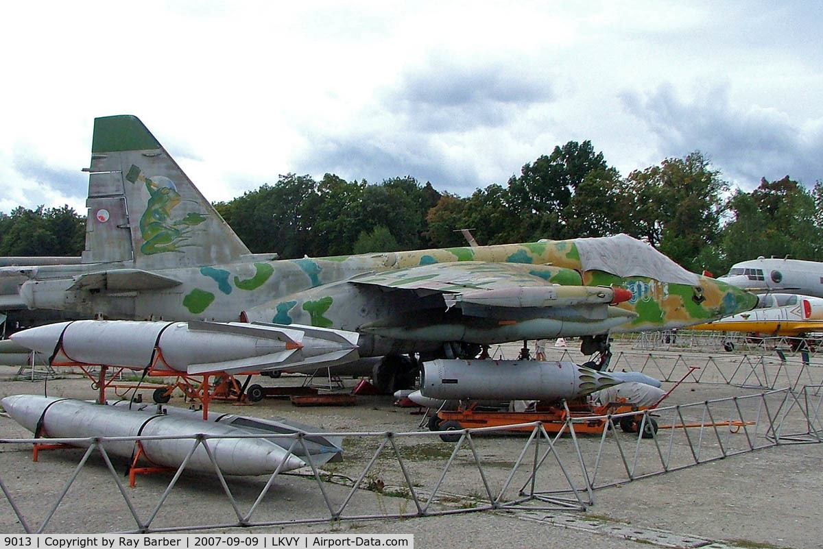 9013, Sukhoi Su-25K C/N 25508109013, Sukhoi Su-25TK Frogfoot [25508109013] (Czech Air Force) Vyskov~OK 09/09/2007