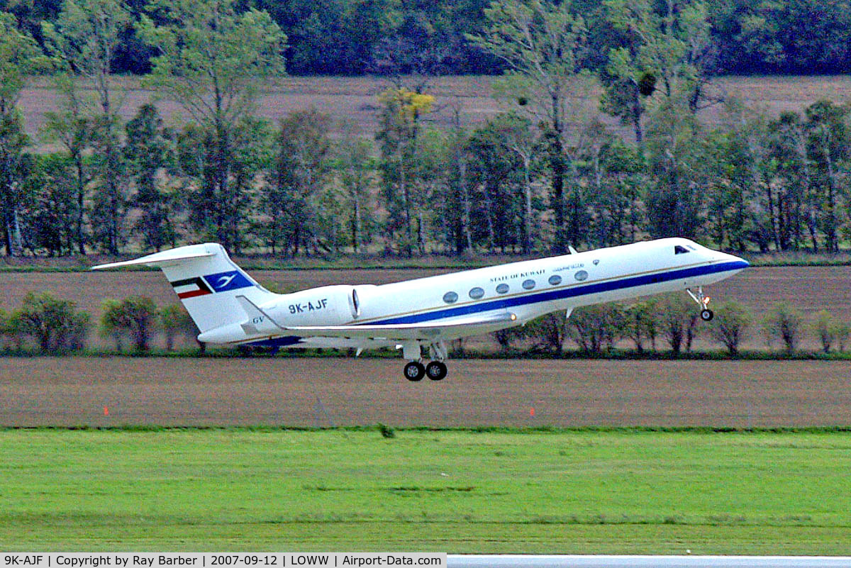 9K-AJF, 1999 Gulfstream Aerospace G-V Gulfstream V C/N 573, Gulfstream G5 [573] (Kuwait Airways) Vienna-Schwechat~OE 12/09/2007