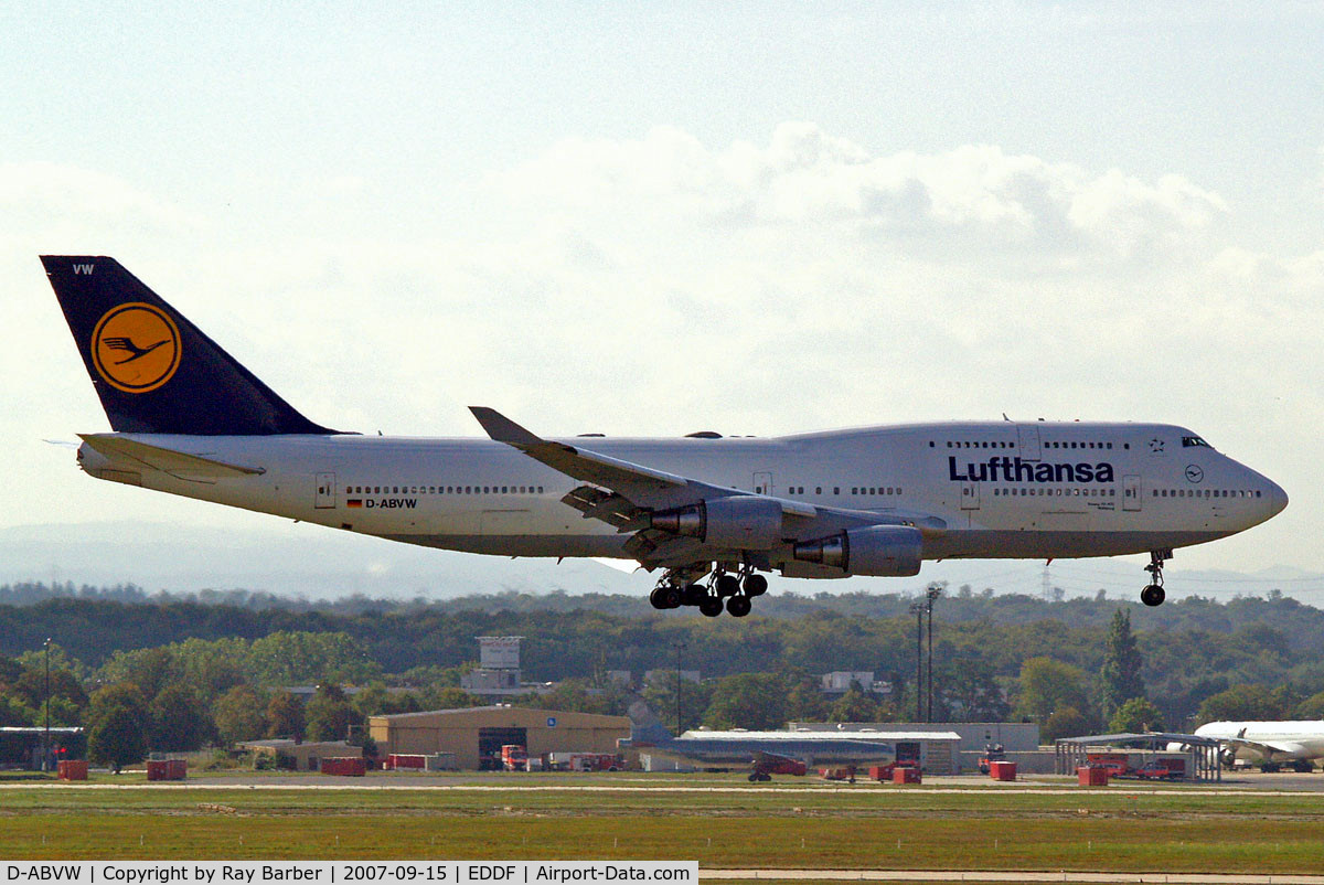 D-ABVW, 1999 Boeing 747-430 C/N 29493, Boeing 747-430 [29493] (Lufthansa) Frankfurt~D 15/09/2007