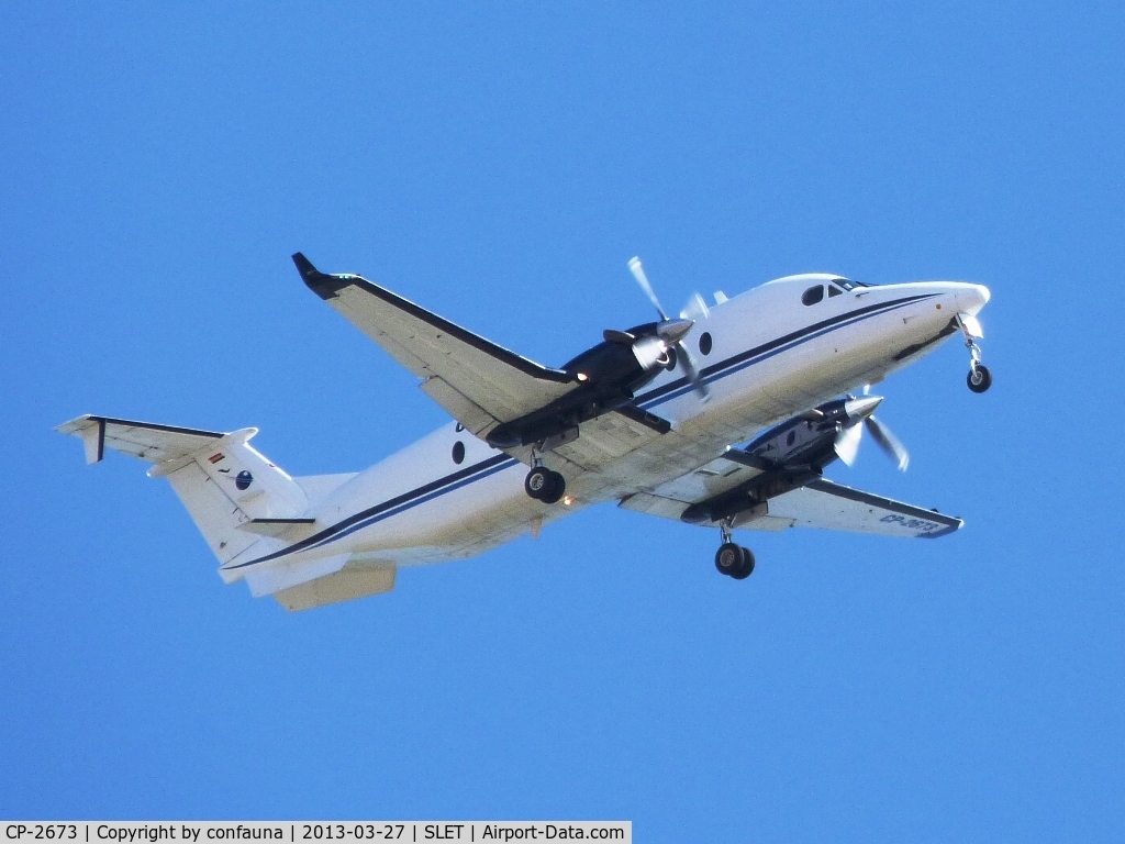 CP-2673, 1998 Beech 1900D C/N UE-344, Aeroeste leaving El Trompillo