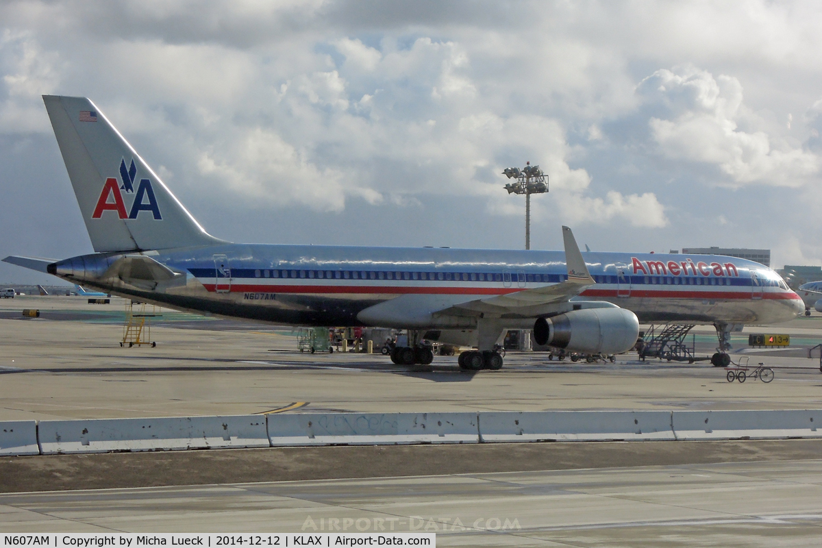 N607AM, 1996 Boeing 757-223 C/N 27058, At LAX