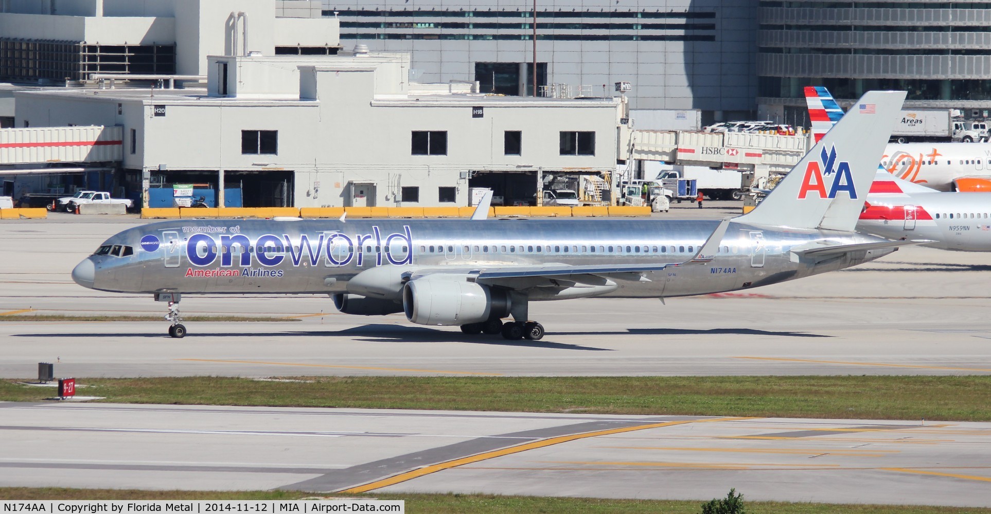 N174AA, 2002 Boeing 757-223 C/N 31308, American 757-200