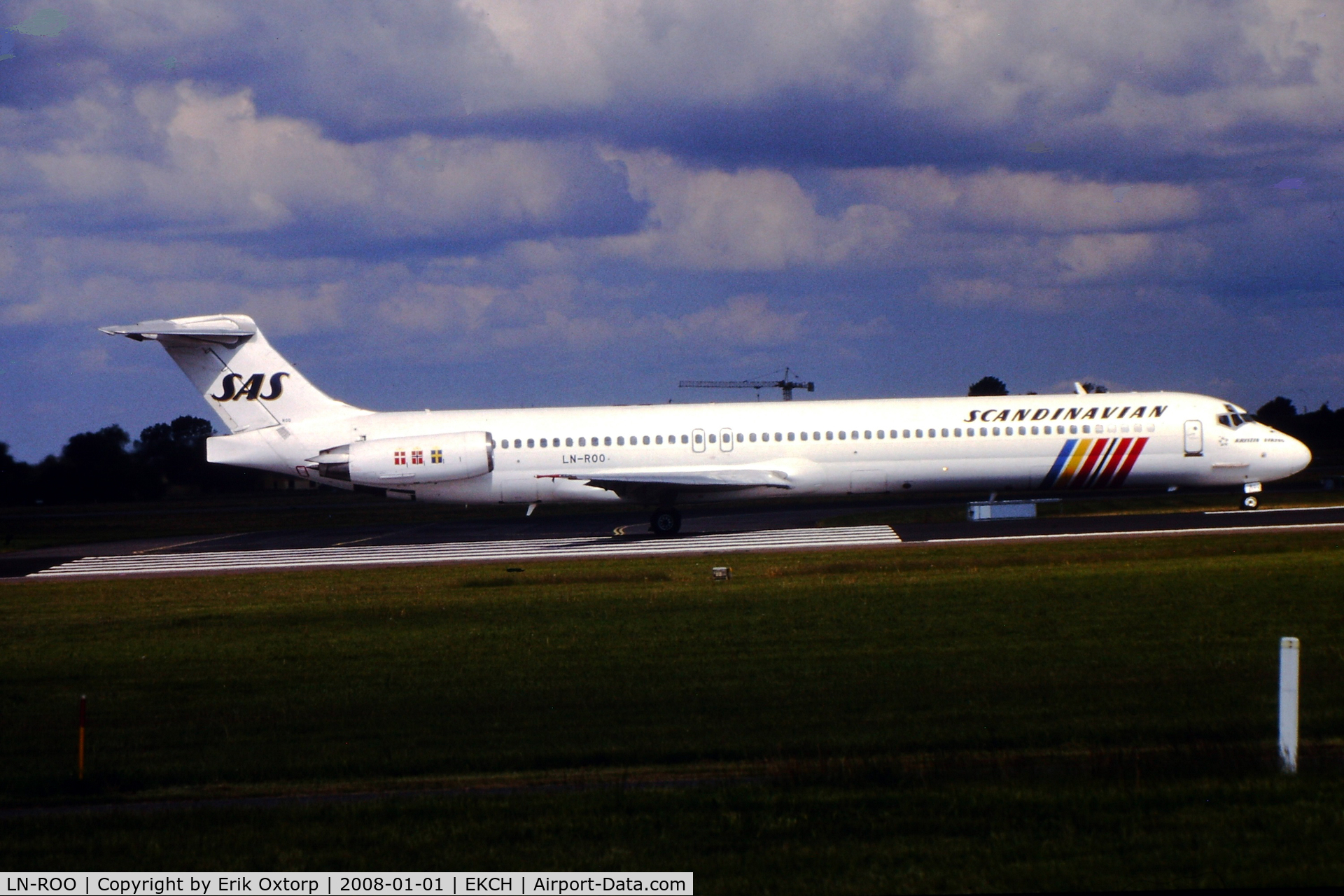 LN-ROO, 1992 McDonnell Douglas MD-81 (DC-9-81) C/N 53366, LN-ROO in CPH JUN00