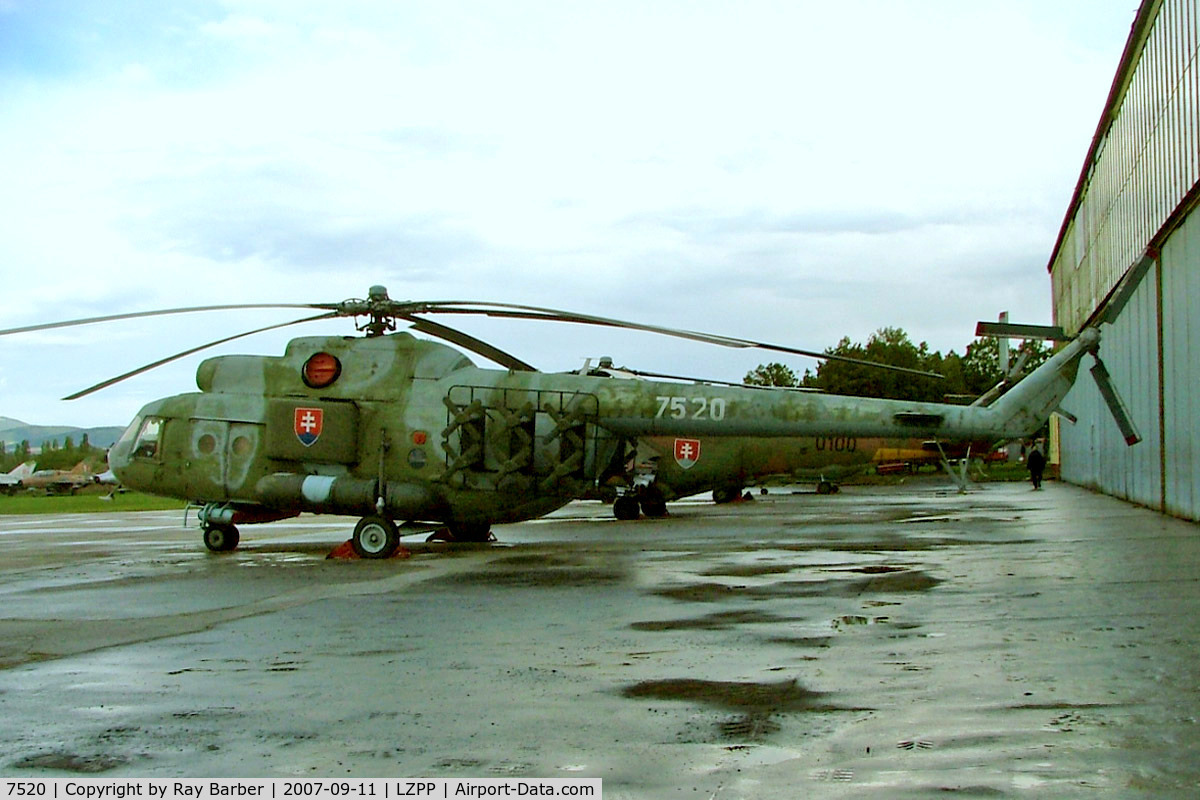 7520, Mil Mi-8PPA Hip C/N 9787520, Mil Mi-8PPA Hip [9787520] (Slovak Air Force) Piestany~OM 11/09/2007