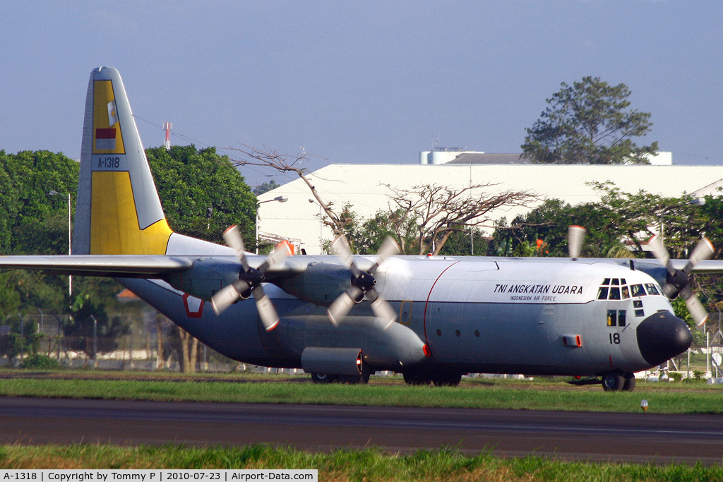 A-1318, Lockheed C-130H Hercules C/N 382-4865, Ready to take off