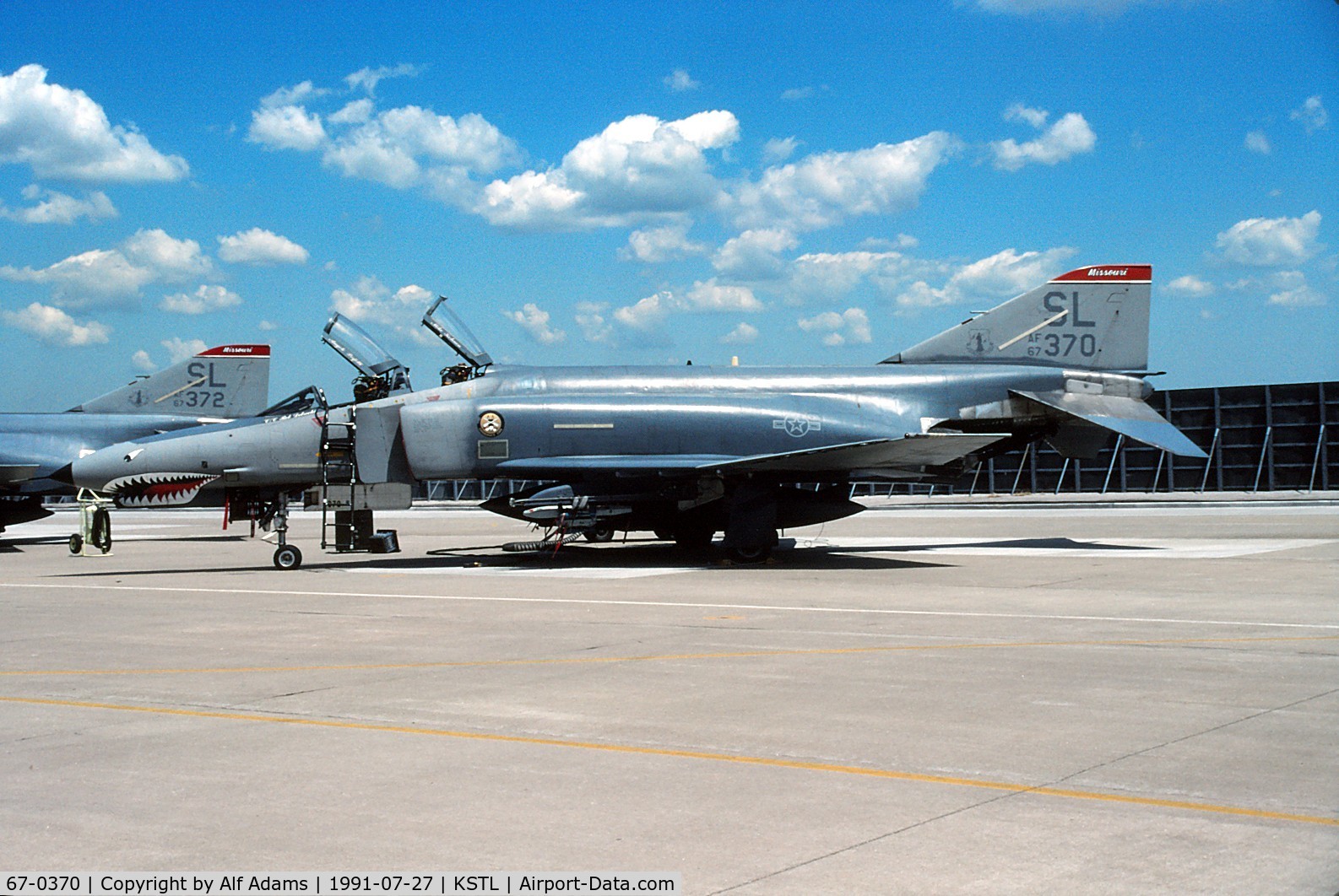 67-0370, 1967 McDonnell Douglas F-4E Phantom II C/N 3254, On the flight line at the Air National Guard base at St Louise, MO in 1991.
