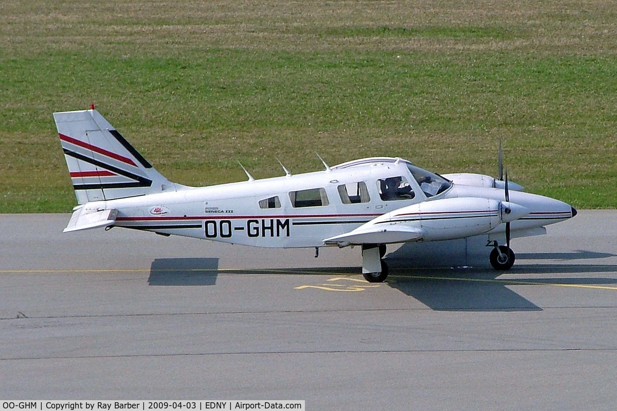 OO-GHM, Piper PA-34-220T Seneca II C/N 348133021, Piper PA-34-220T Seneca III [34-8133021] Friedrichshafen~D 03/04/2009