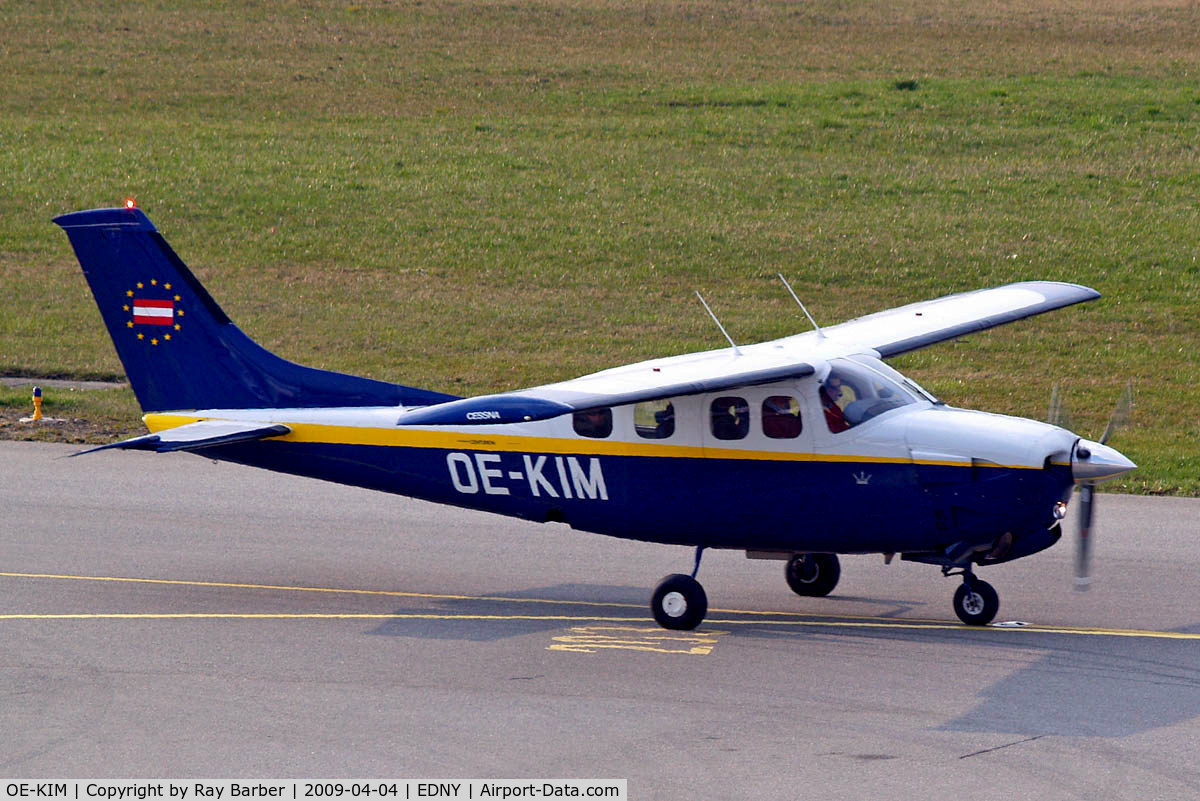 OE-KIM, 1979 Cessna P210N Pressurised Centurion C/N P21000211, Cessna P.210N Pressurized Centurion [P210-00211] Friedrichshafen~D 04/04/2009