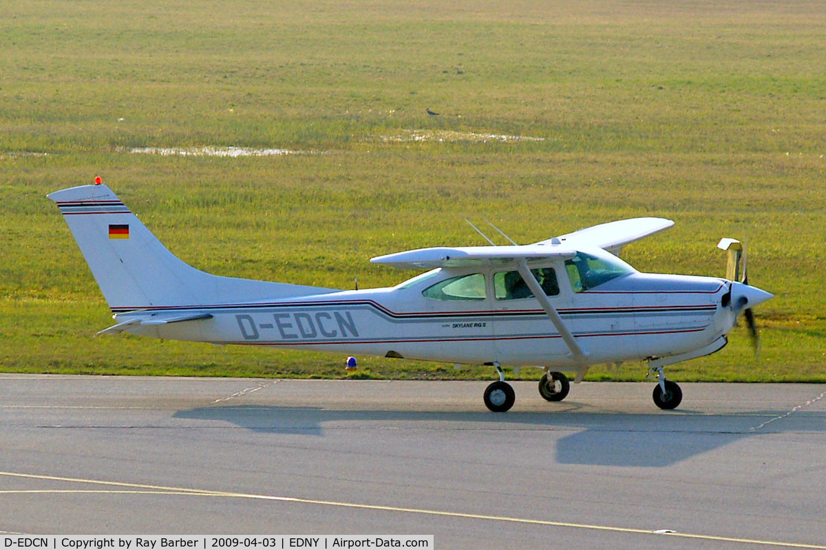 D-EDCN, Cessna TR182 Turbo Skylane RG Turbo Skylane RG C/N R18200742, D-EDCN   Cessna TR.182 Turbo Skylane RG II [R182-00742] Friedrichshafen~D 03/04/2009