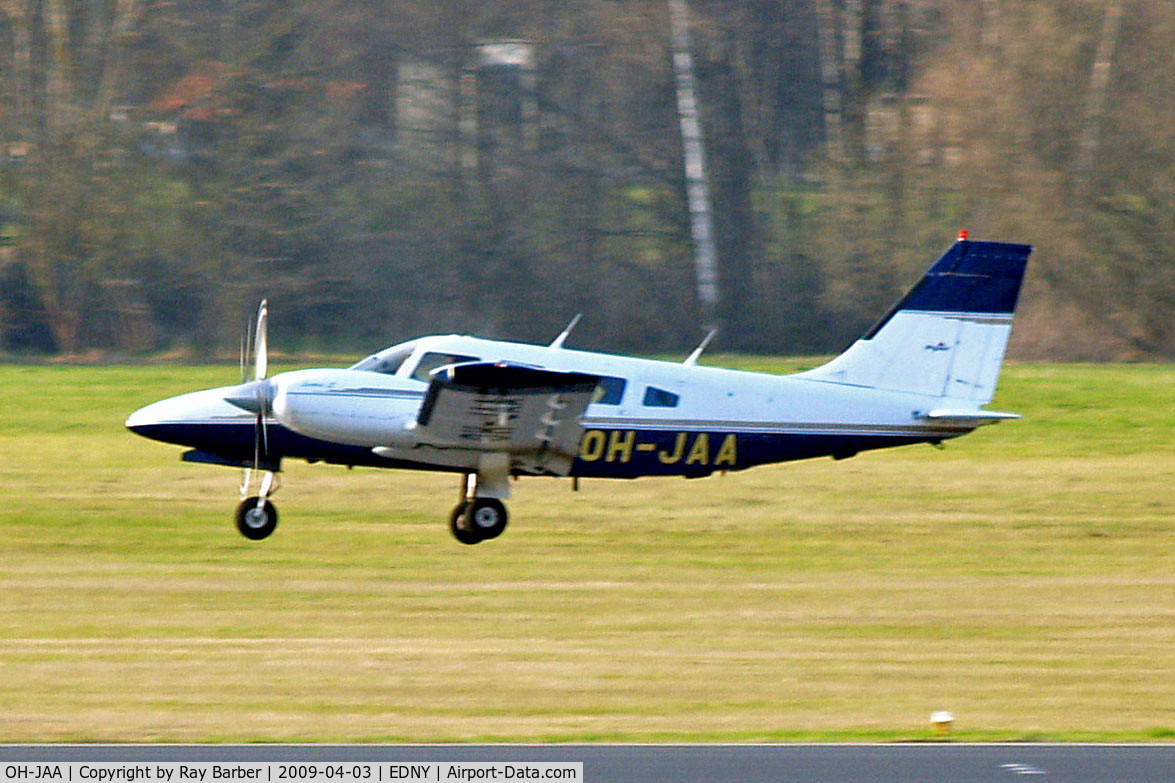 OH-JAA, 1983 Piper PA-34-220T Seneca C/N 34-8333060, Piper PA-34-220T Seneca III [34-8333060] Friedrichshafen~D 03/04/2009