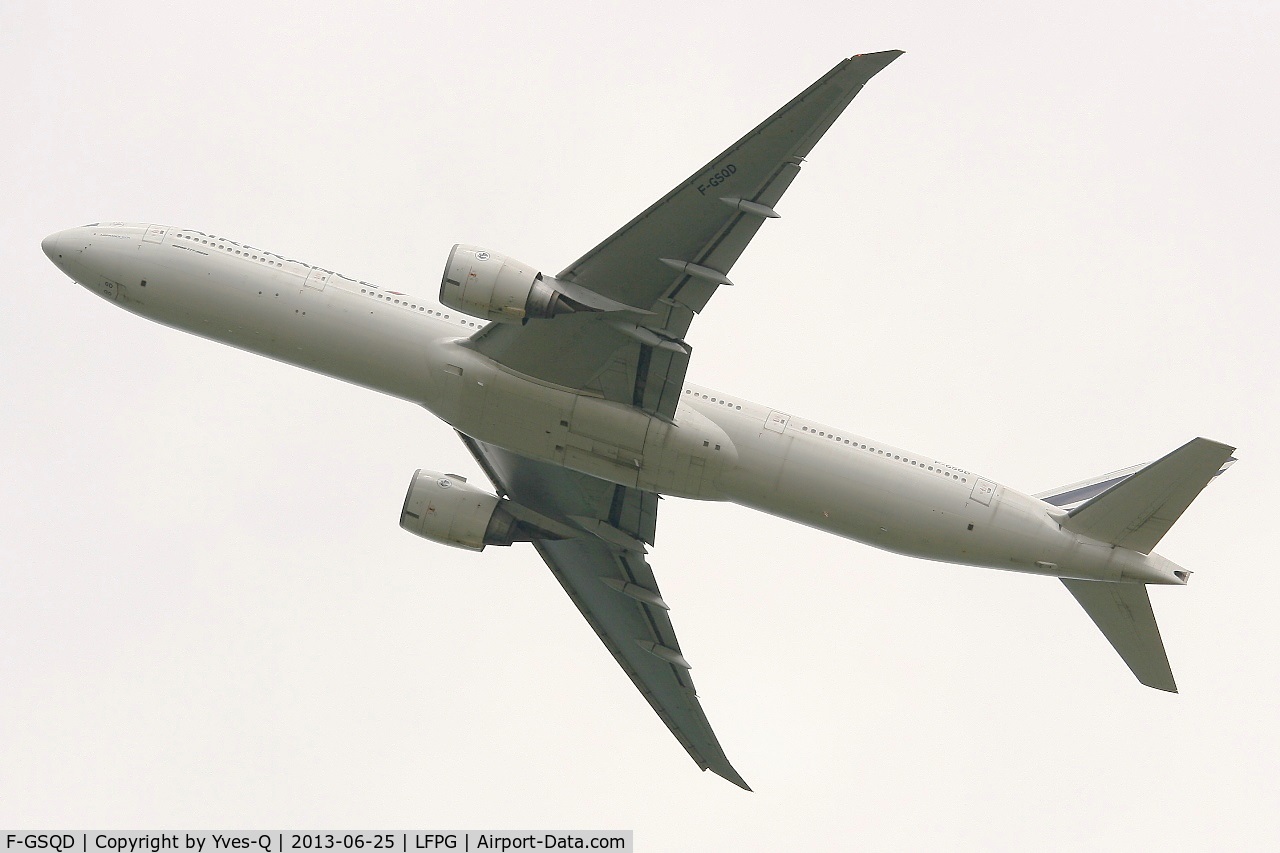 F-GSQD, 2004 Boeing 777-328/ER C/N 32726, Boeing 777-328 (ER), Take off rwy 27L, Roissy Charles De Gaulle airport (LFPG-CDG)