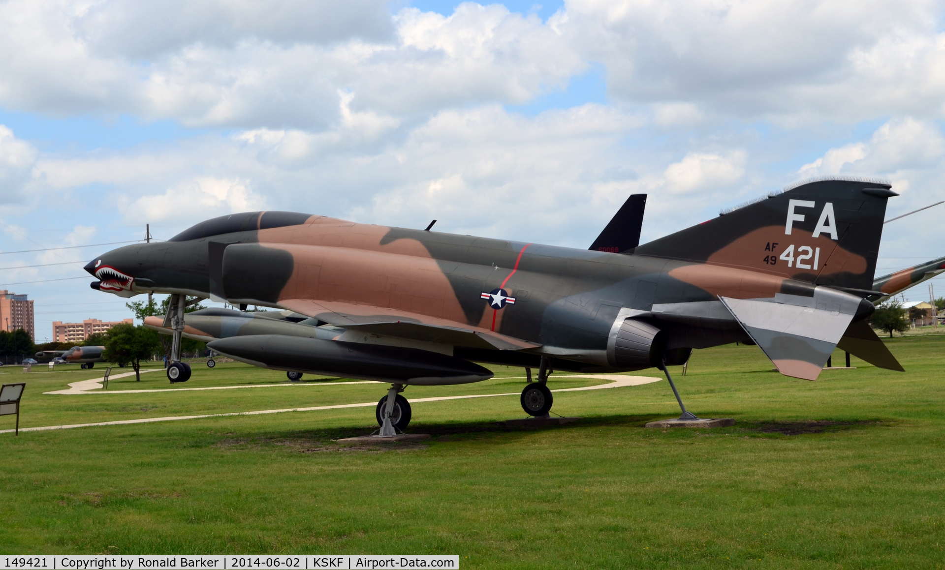 149421, McDonnell F-4B Phantom II C/N 138, Shown as 64-9421 LMTC