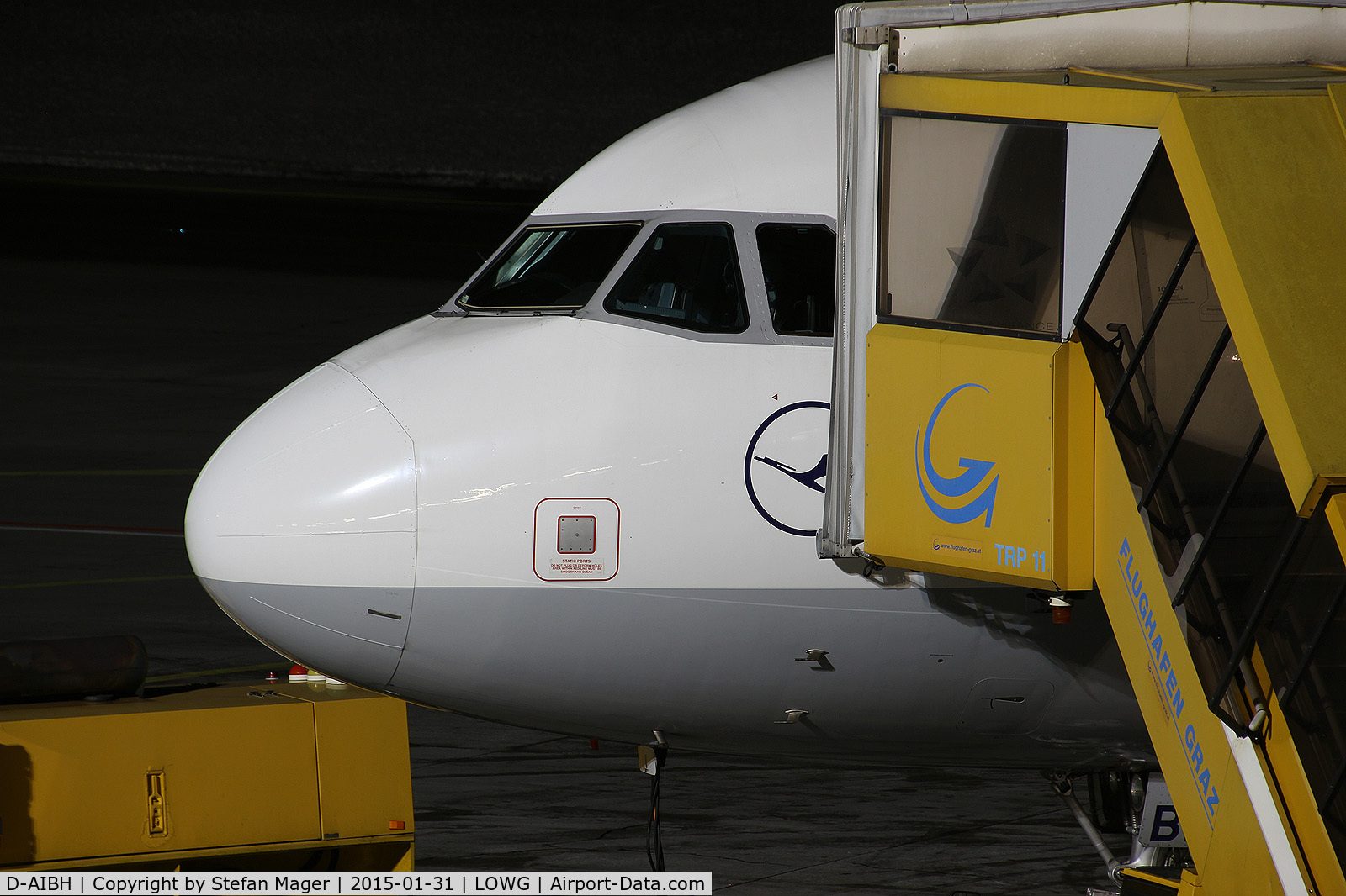 D-AIBH, 2012 Airbus A319-112 C/N 5239, Lufthansa Airbus A319-100 nightstop @GRZ