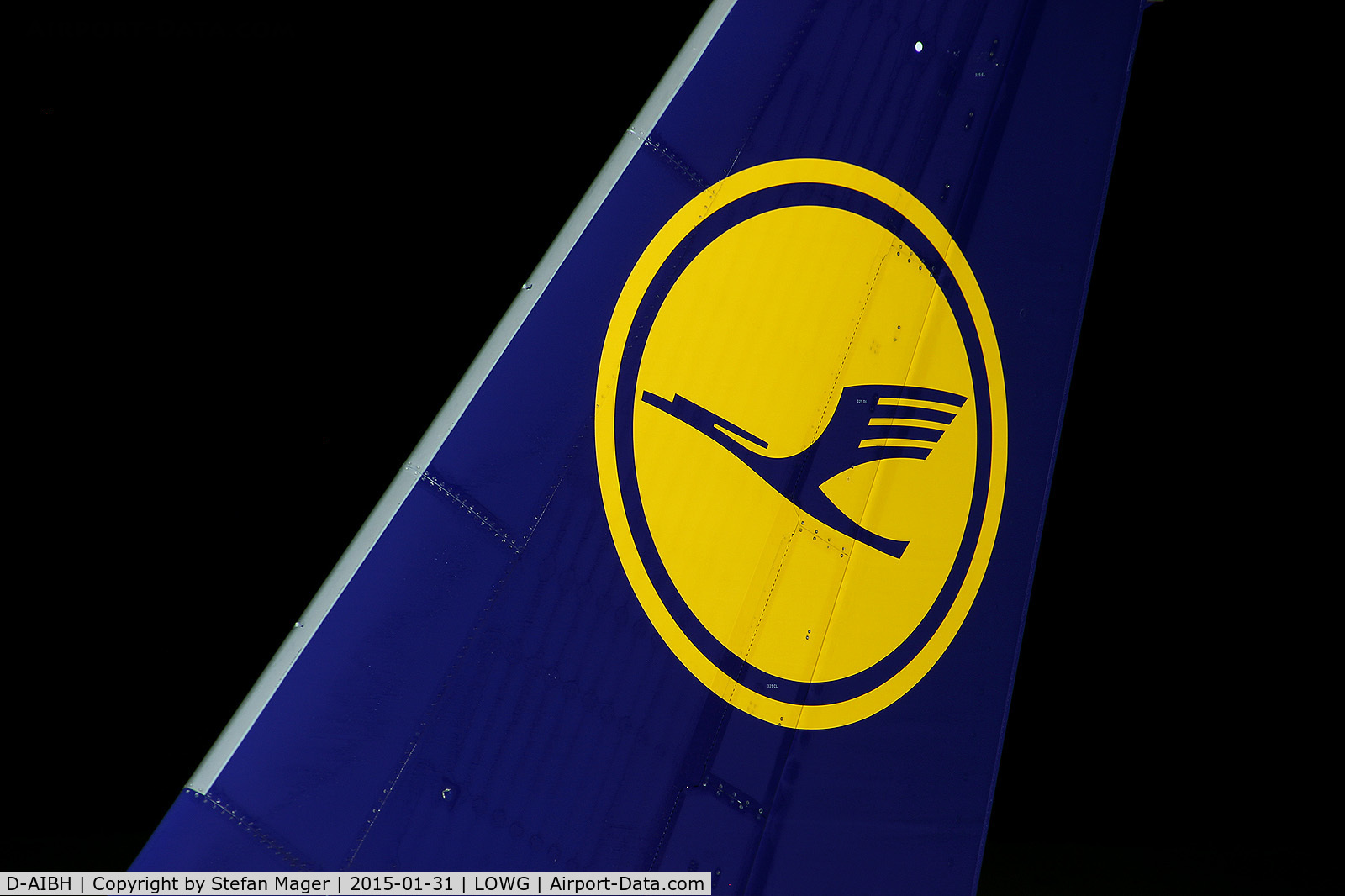 D-AIBH, 2012 Airbus A319-112 C/N 5239, Lufthansa Airbus A319-100 nightstop @GRZ