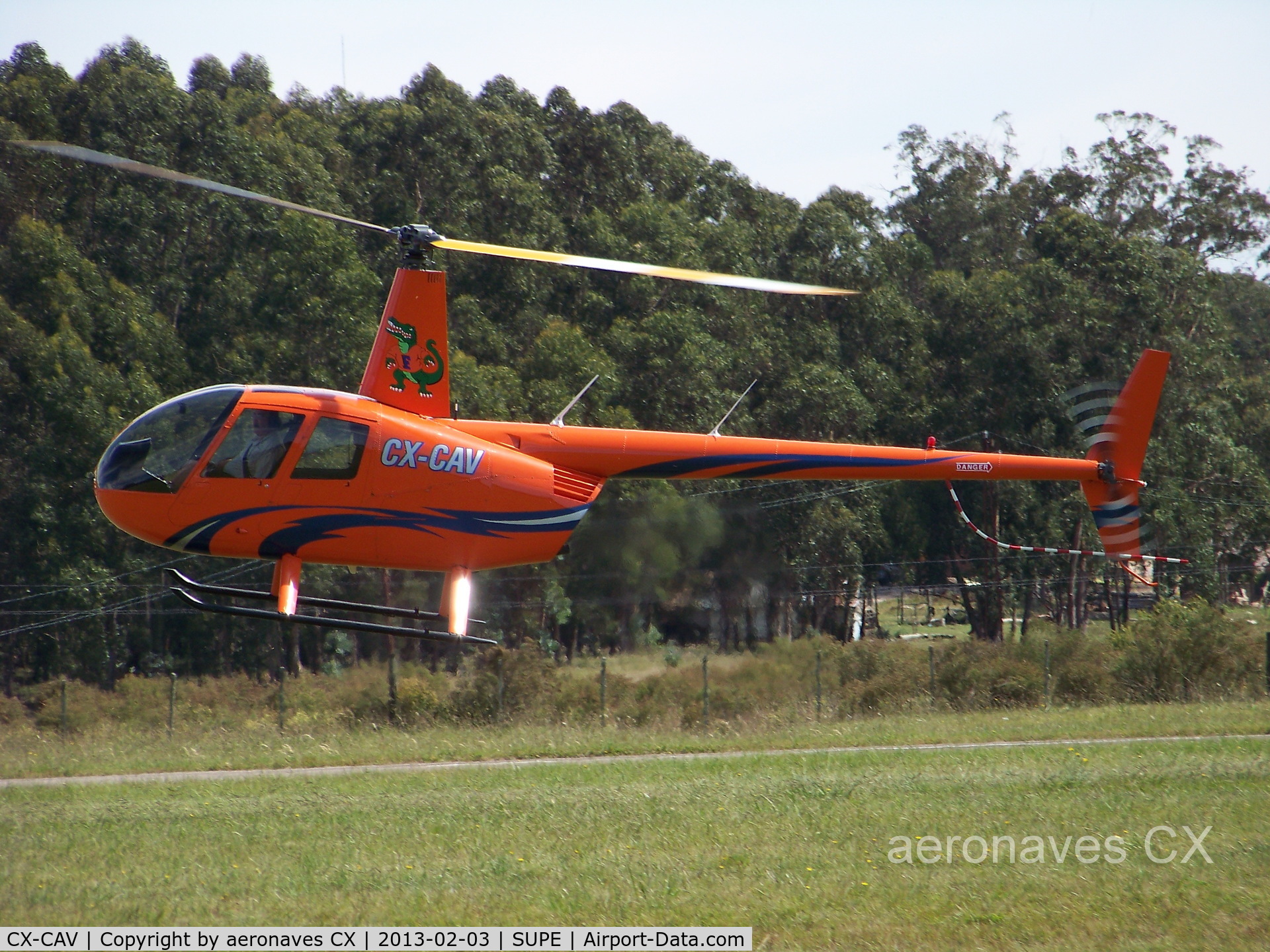 CX-CAV, 1990 Robinson R44 Raven II C/N 11563, Robinson R44 Raven II.