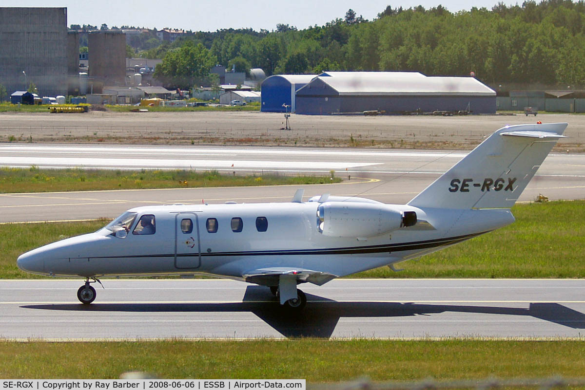 SE-RGX, 2002 Cessna 525  Citation CJ1 C/N 525-0502, Cessna CitationJet CJ1 [525-0502] Stockholm-Bromma~SE 06/06/2008