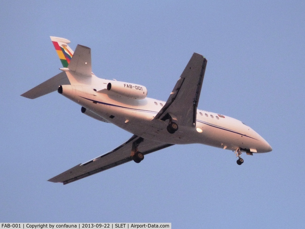 FAB-001, 2008 Dassault Falcon 900EX C/N 209, The president's plane arriving to El Trompillo