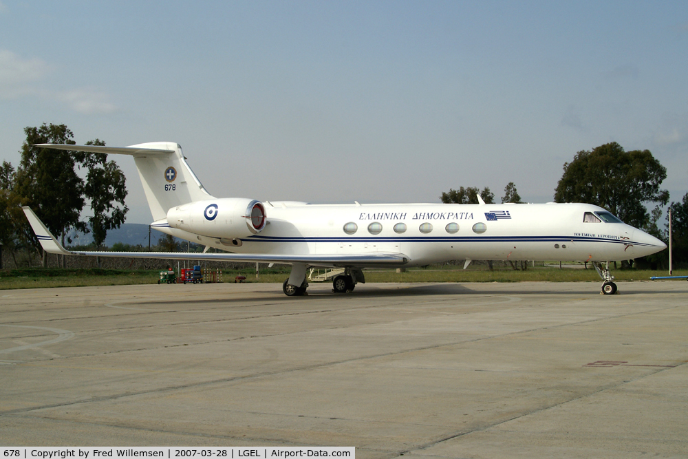 678, 2003 Gulfstream Aerospace G-V Gulfstream V C/N 678, 