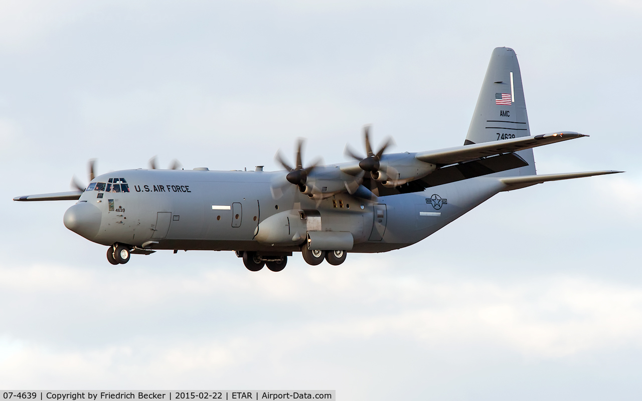 07-4639, 2007 Lockheed C-130J-30 Super Hercules C/N 382-5599, on final RW26