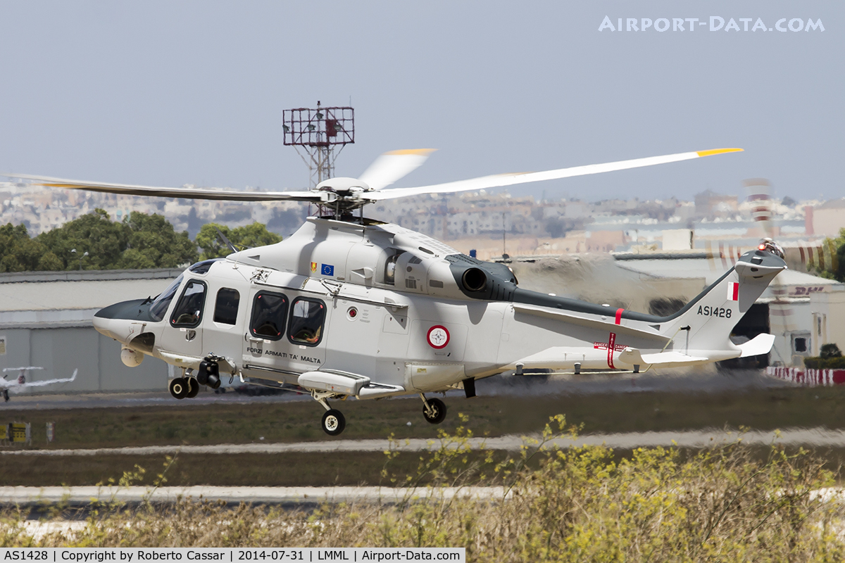 AS1428, 2014 AgustaWestland AW-139 C/N 31560, Park 7
