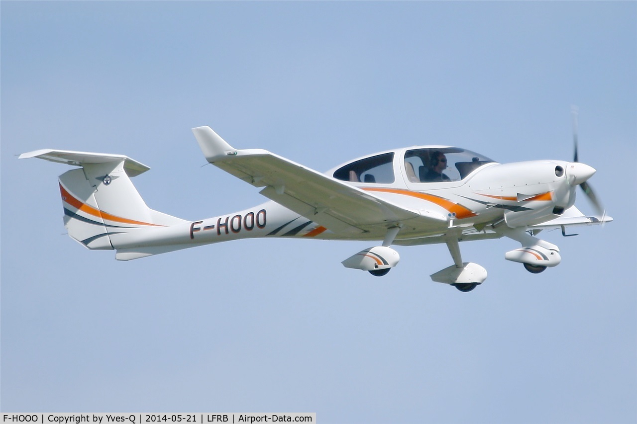 F-HOOO, 2013 Diamond DA-40 Diamond Star C/N D4.144, Diamond DA-40 Diamond Star, Training flight, Brest-Bretagne Airport (LFRB-BES)