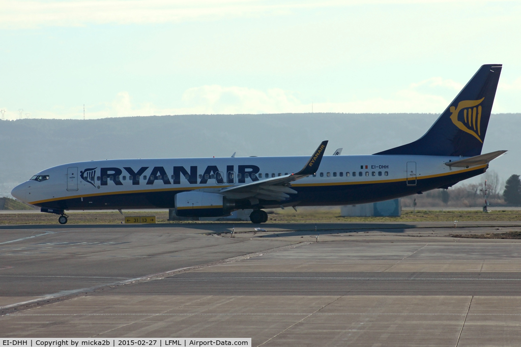 EI-DHH, 2005 Boeing 737-8AS C/N 33817, Taxiing