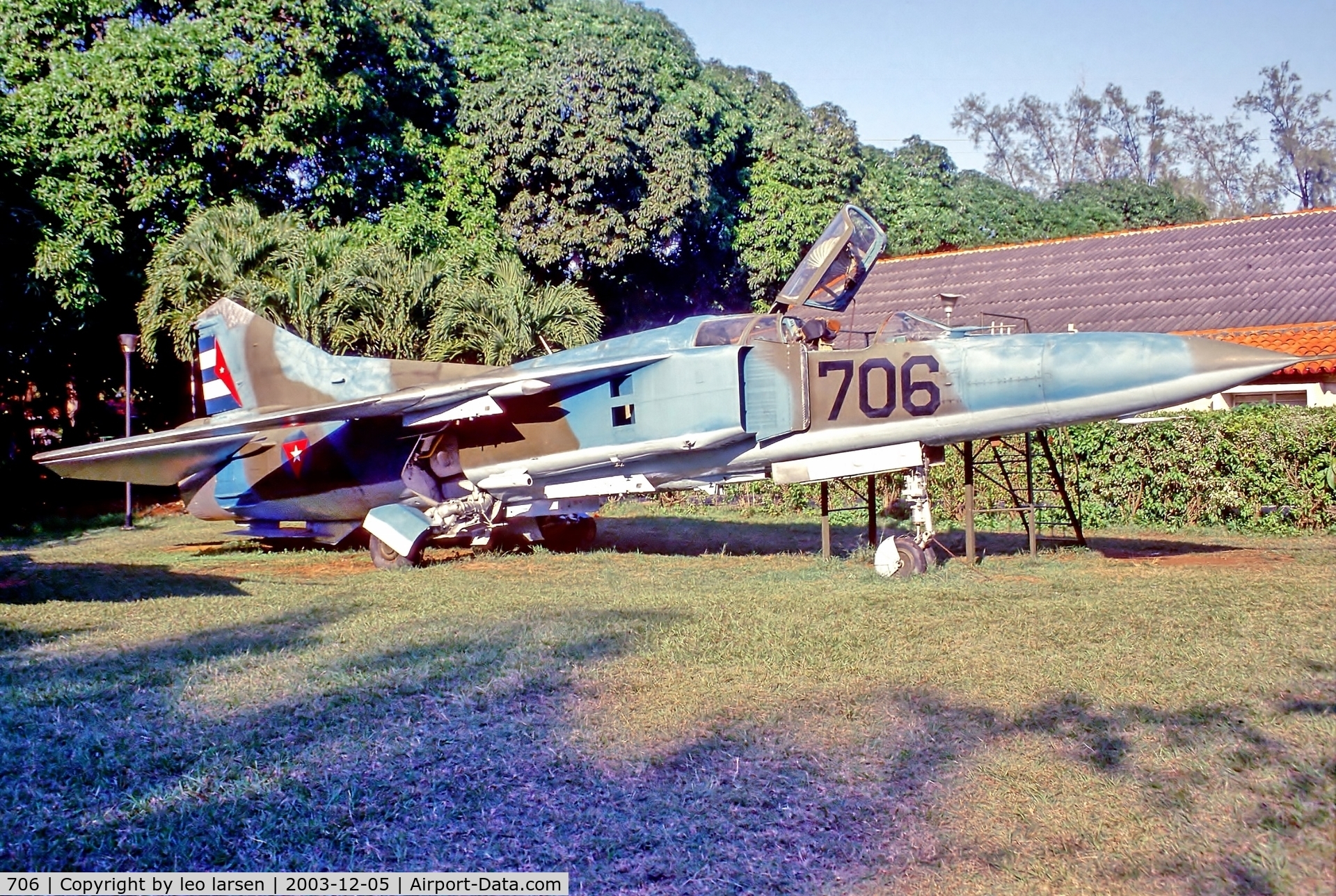 706, Mikoyan-Gurevich MiG-23UB C/N A1038407/12501085, Museo del Aire Havna 5.12.03