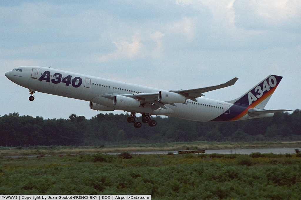 F-WWAI, 1991 Airbus A340-311 C/N 001, touch and go test flight, 1992