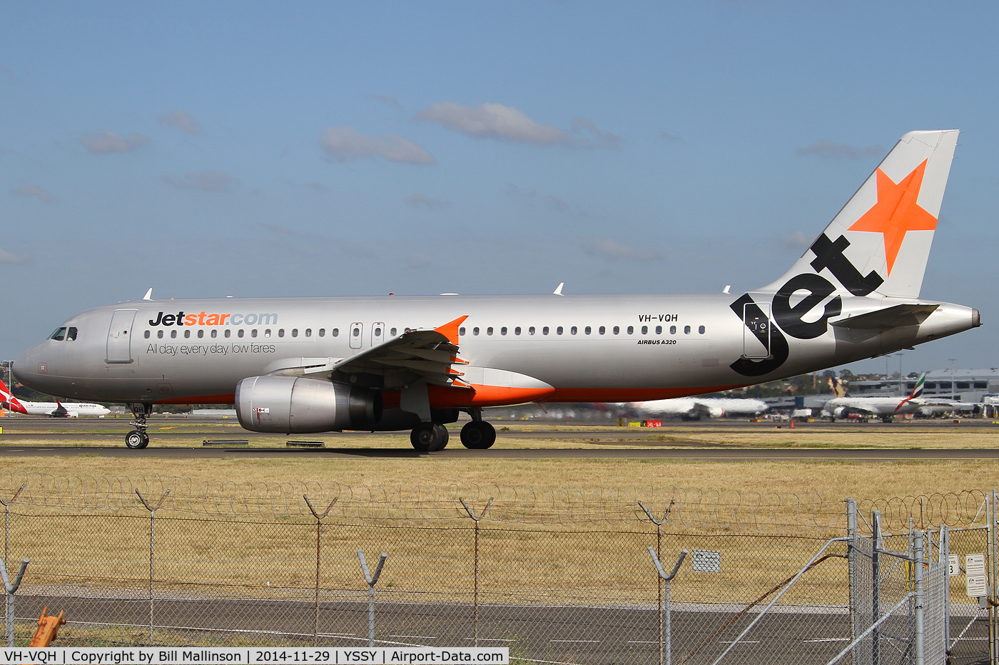 VH-VQH, 2006 Airbus A320-232 C/N 2766, taxiing to 34R