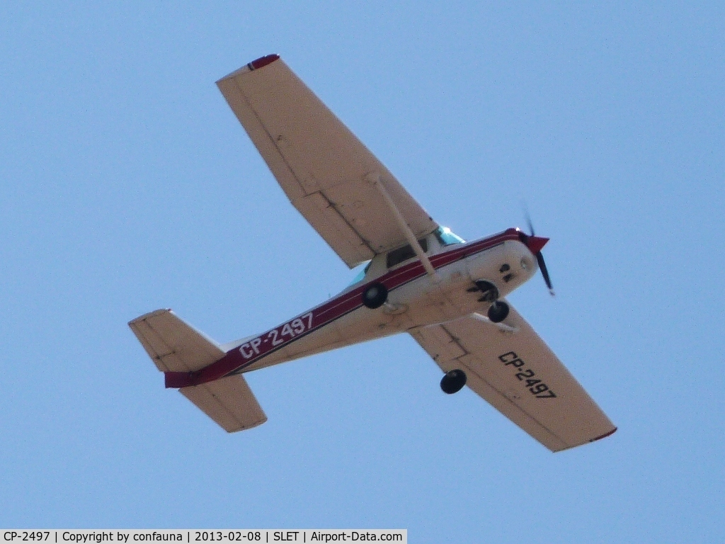 CP-2497, 1981 Cessna 152 C/N 15285473, Flying over Santa Cruz