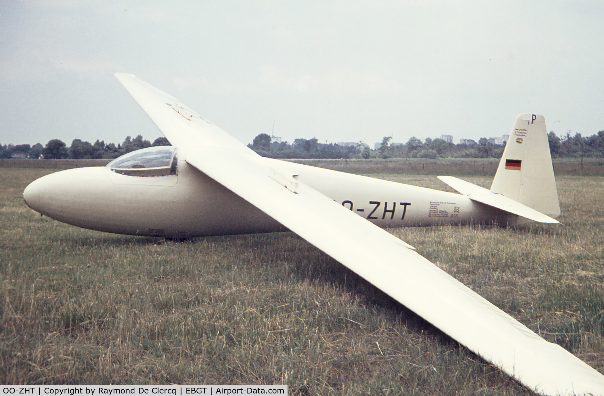 OO-ZHT, 1963 Schleicher Ka-6CR Rhonsegler C/N 6139, Ghent airfield 1971.