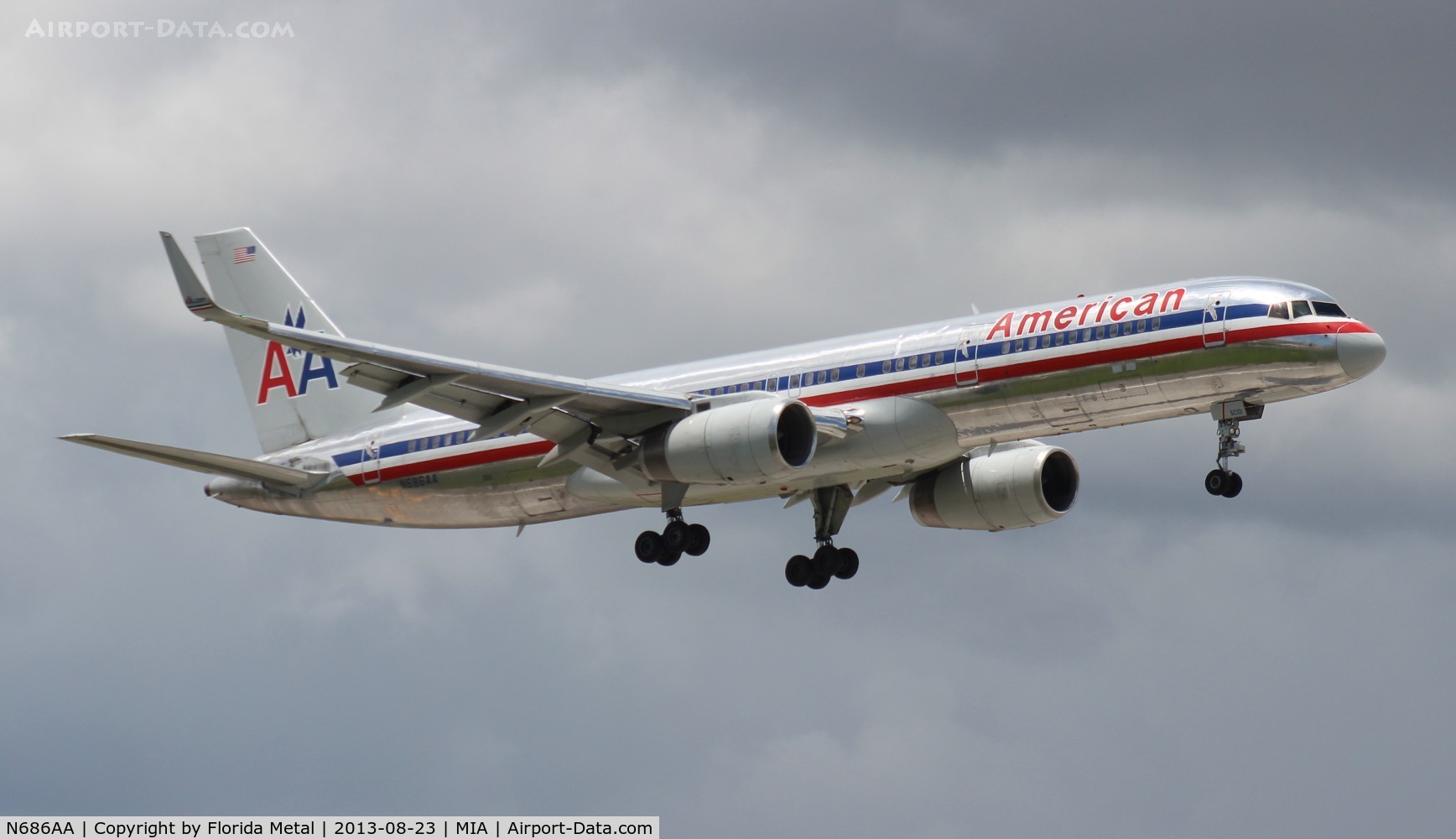 N686AA, 1992 Boeing 757-223 C/N 25343, American
