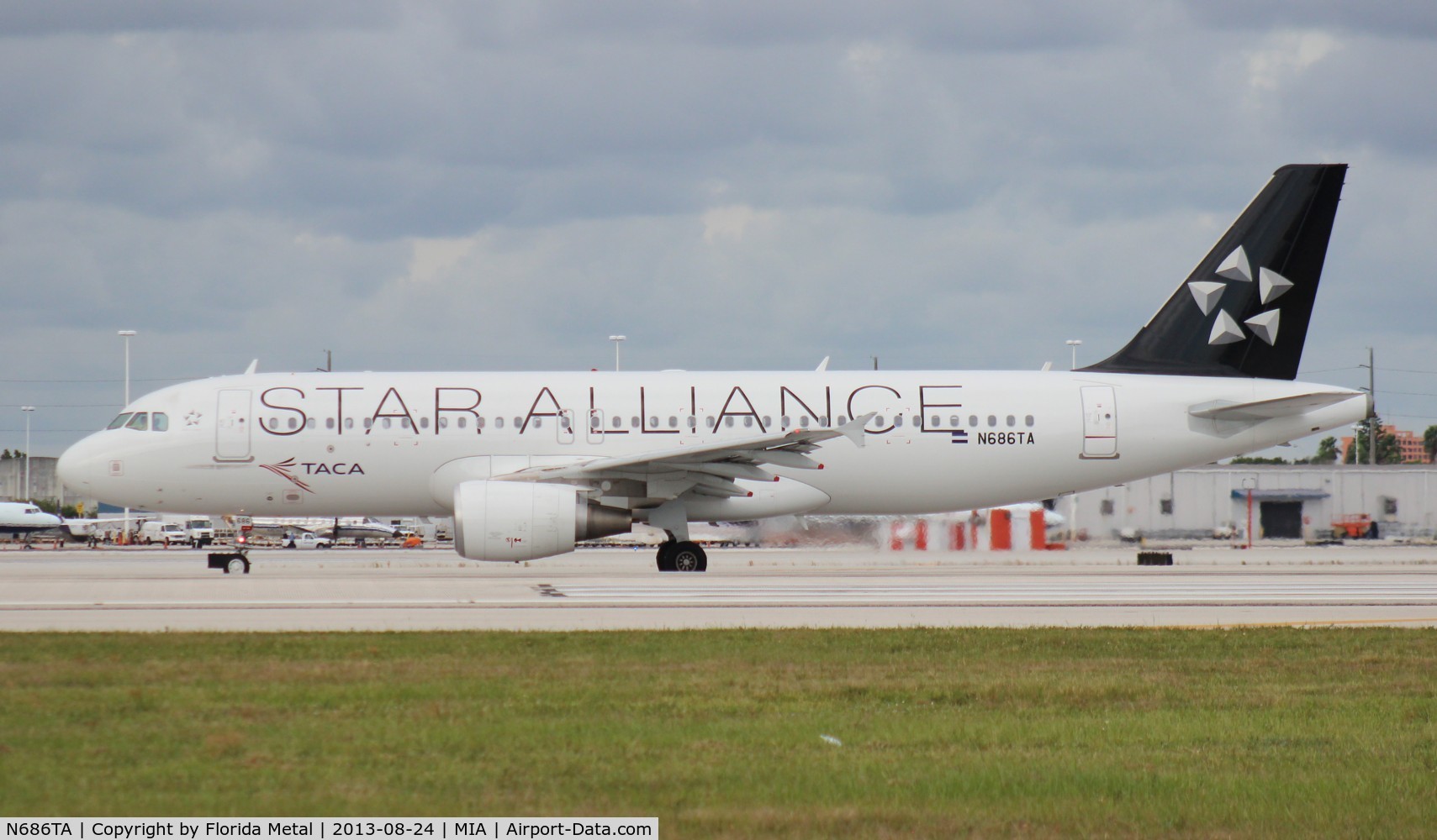 N686TA, 2012 Airbus A320-214 C/N 5238, Taca Star Alliance