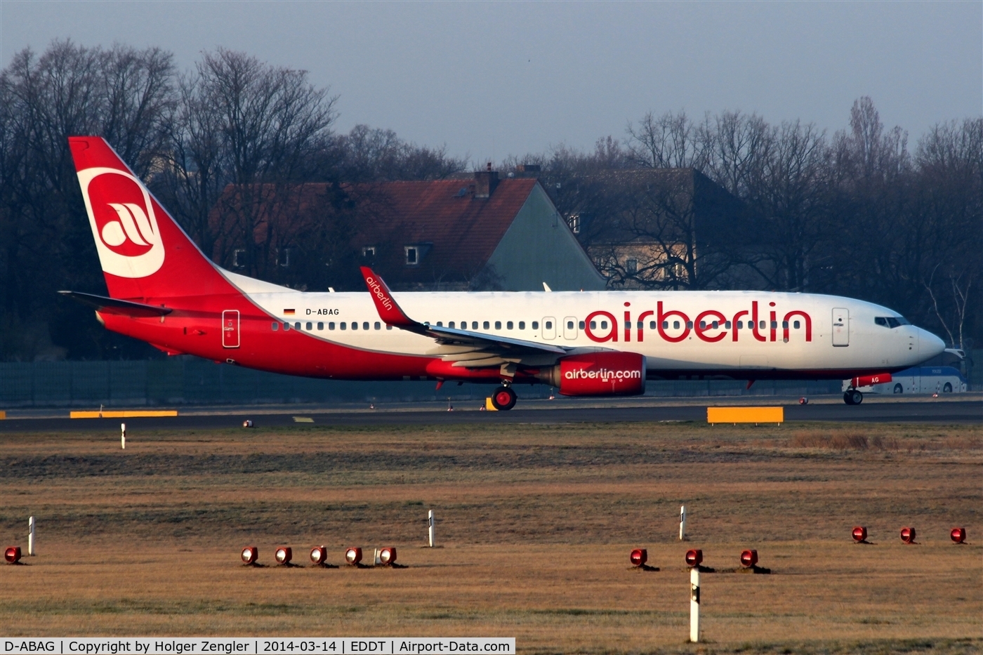 D-ABAG, 2001 Boeing 737-86J C/N 30879, Lining up for departure on rwy 26L....