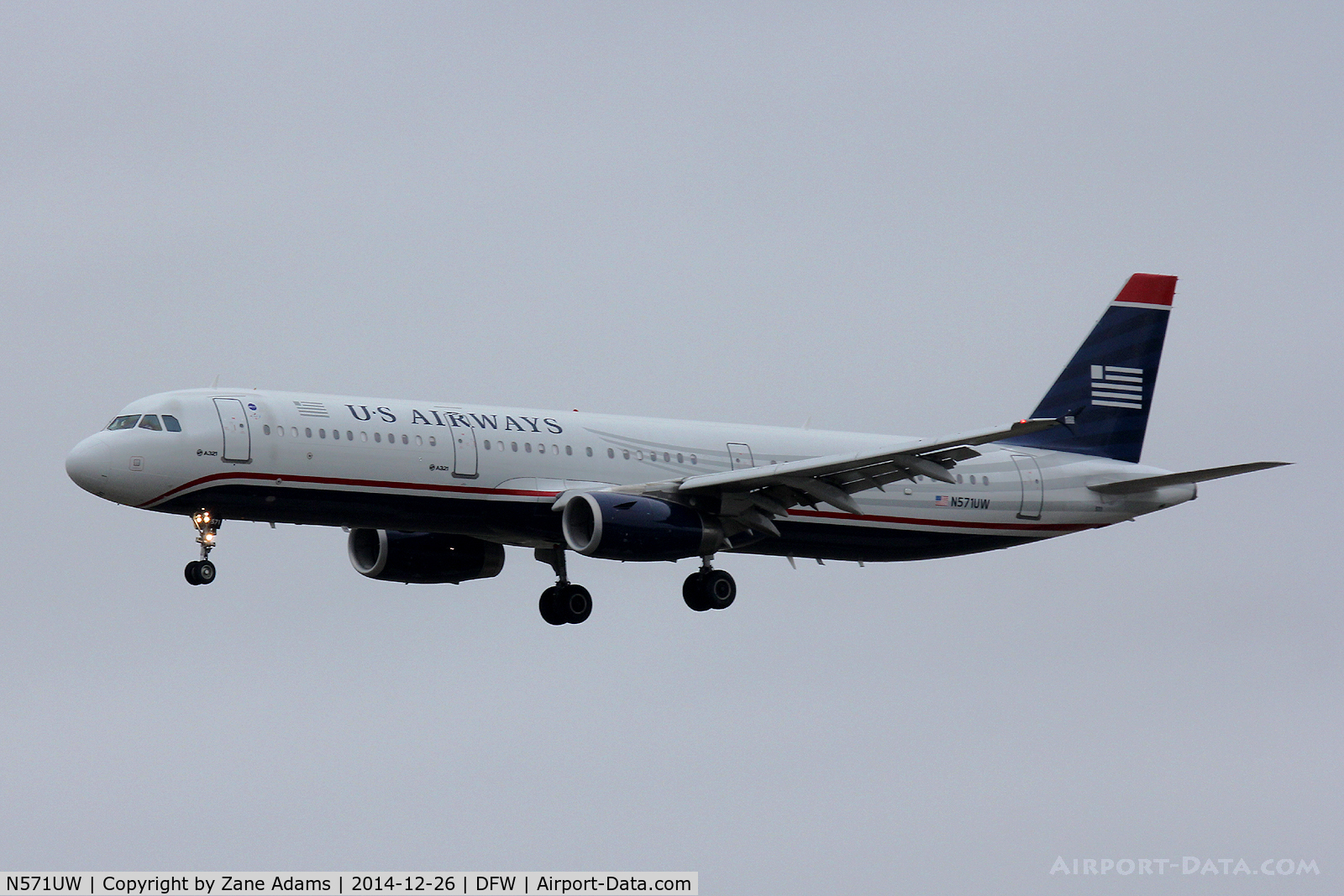 N571UW, 2013 Airbus A321-231 C/N 5800, Landing at DFW Airport
