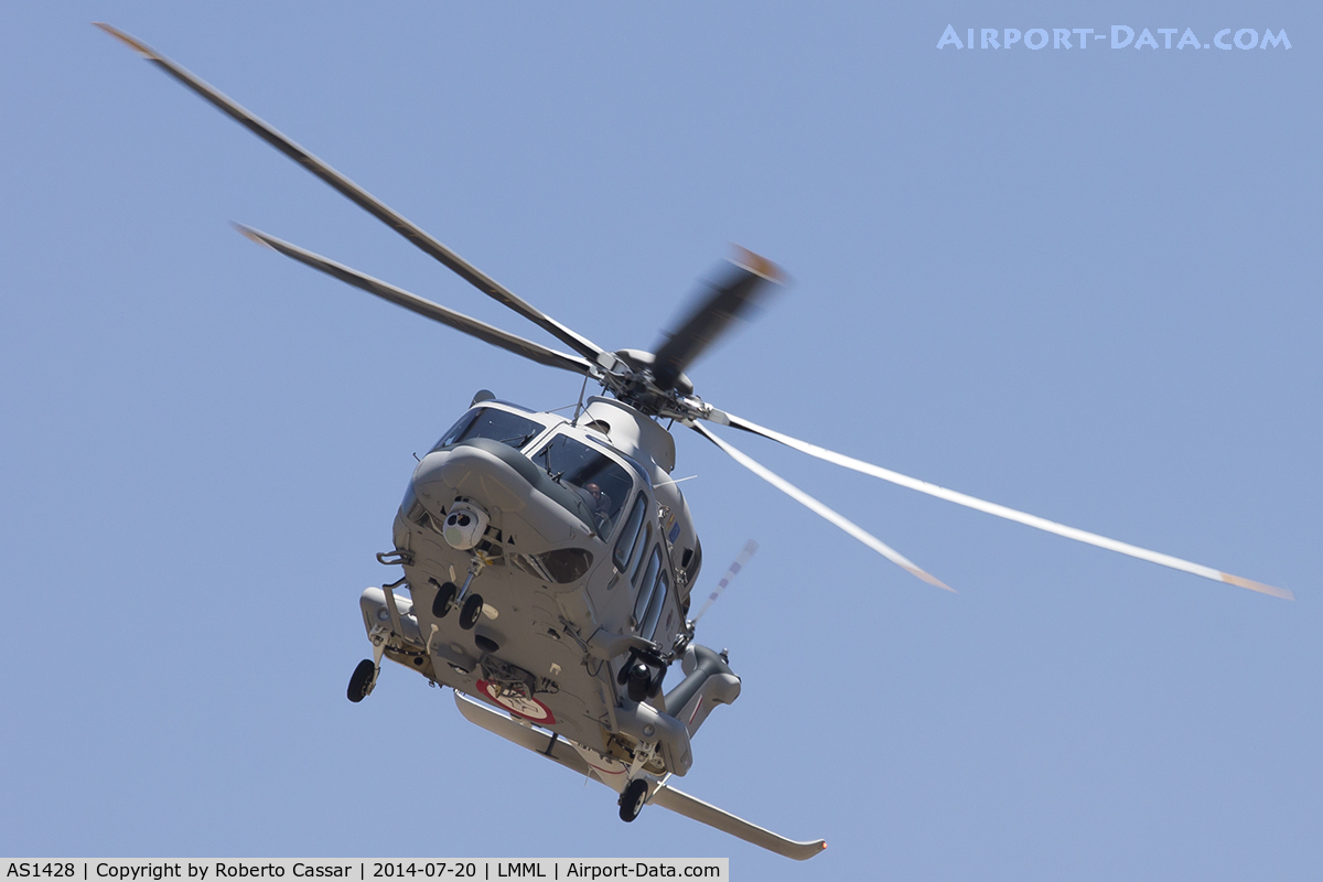 AS1428, 2014 AgustaWestland AW-139 C/N 31560, Over park 7
