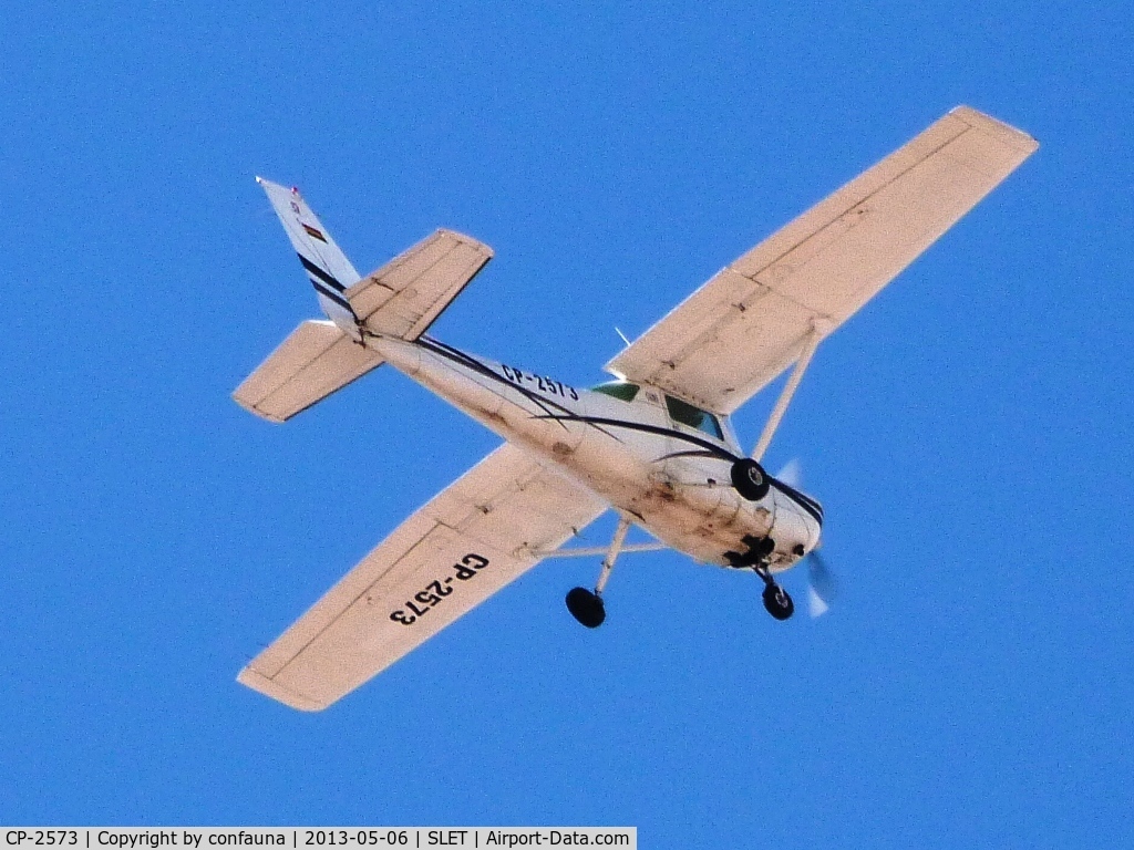 CP-2573, 1977 Cessna 152 C/N 15280529, Alas Orientales trainer with old paint