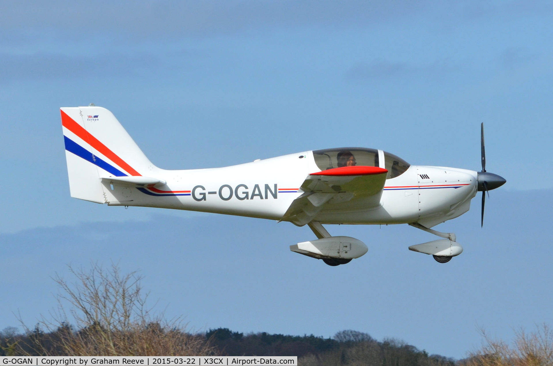 G-OGAN, 1999 Europa Tri Gear C/N PFA 247-12734, Landing at Northrepps.