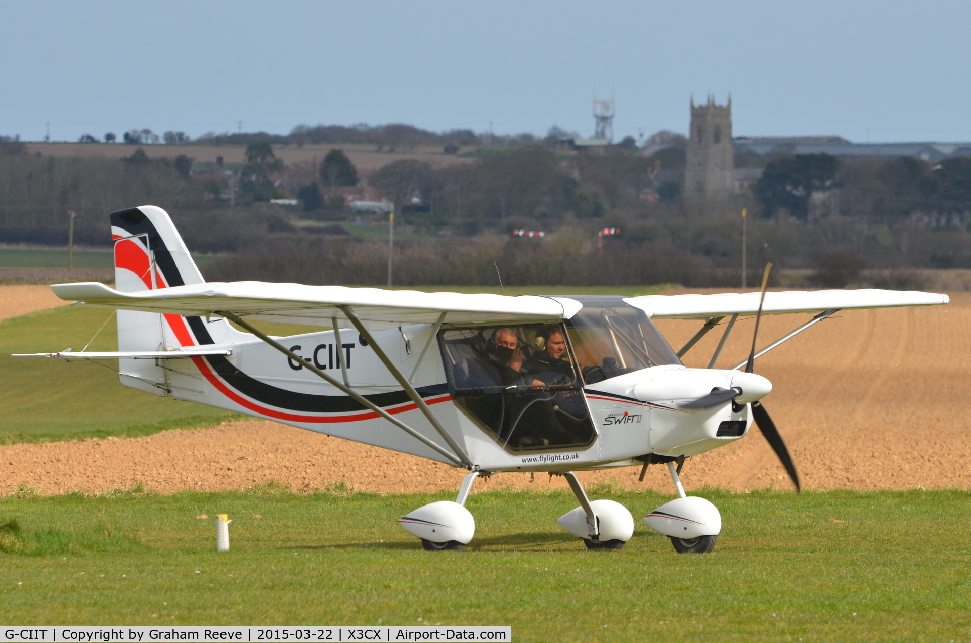 G-CIIT, 2014 Best Off SkyRanger Swift 912(1) C/N BMAA/HB/644, Just landed at Northrepps.