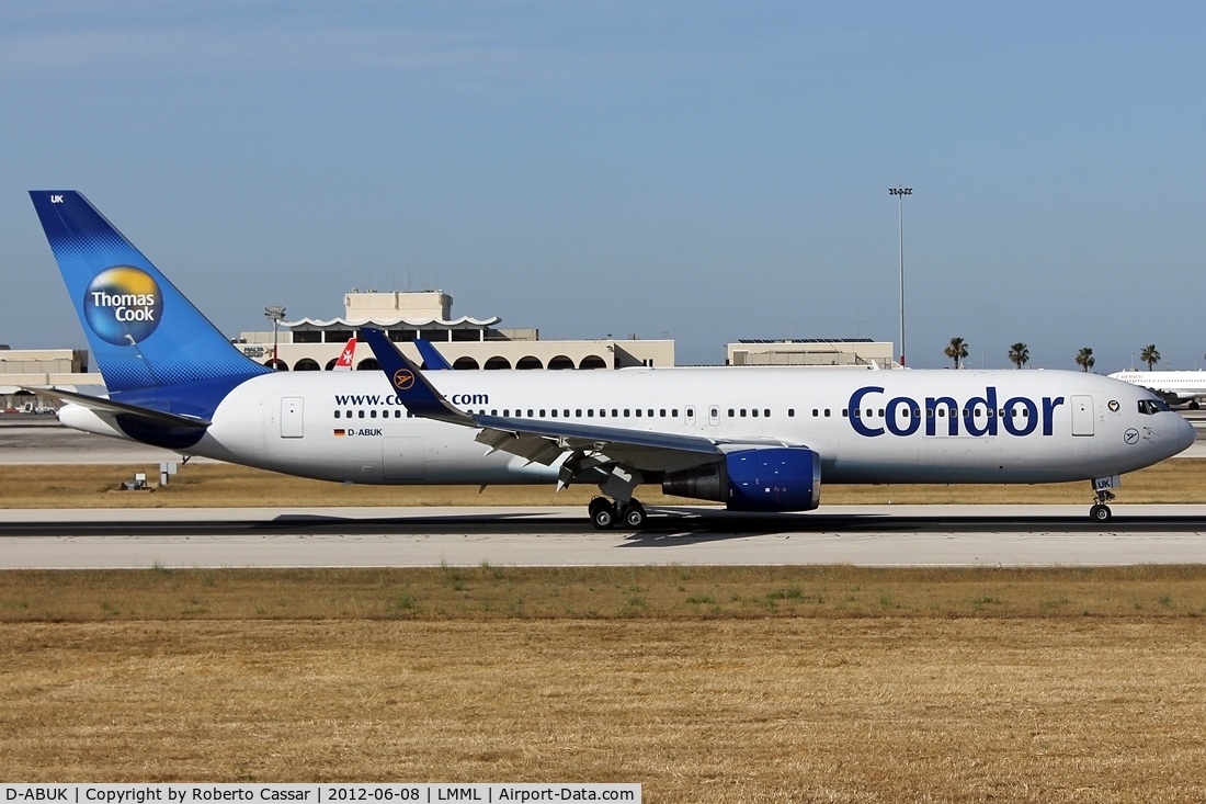 D-ABUK, 1999 Boeing 767-343/ER C/N 30009, Runway 13