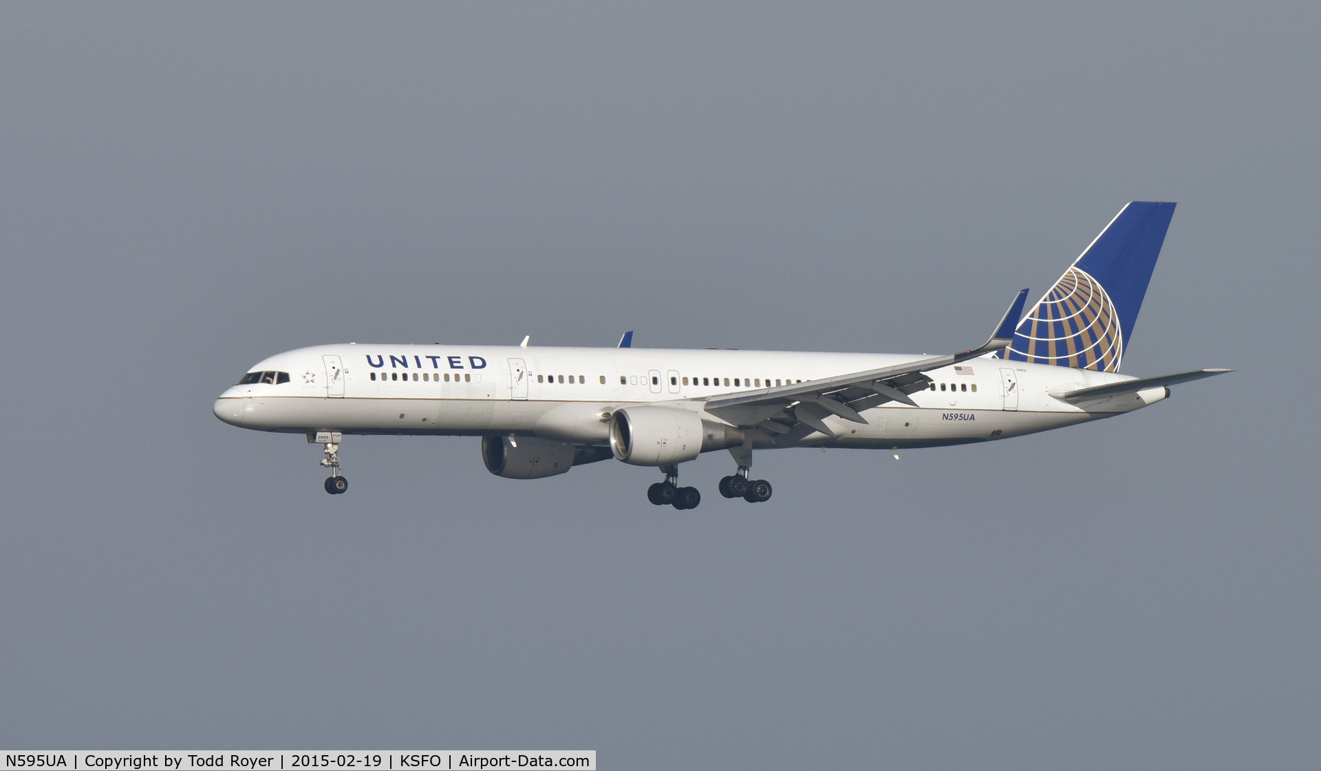 N595UA, 1998 Boeing 757-222 C/N 28748, Landing at SFO