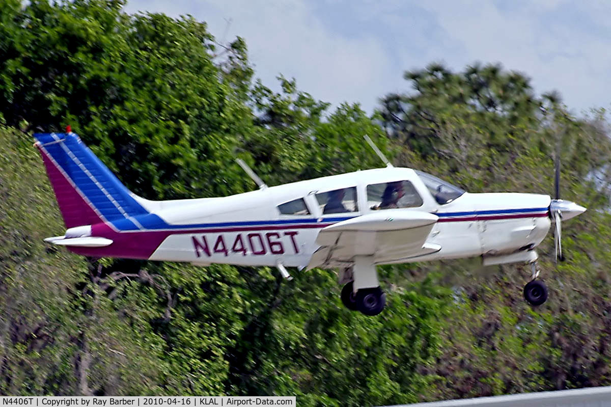 N4406T, 1972 Piper PA-28R-200 Cherokee Arrow C/N 28R-7235034, Piper PA-28R-200 Cherokee Arrow II [28R-7235034] Lakeland-Linder~N 16/04/2010