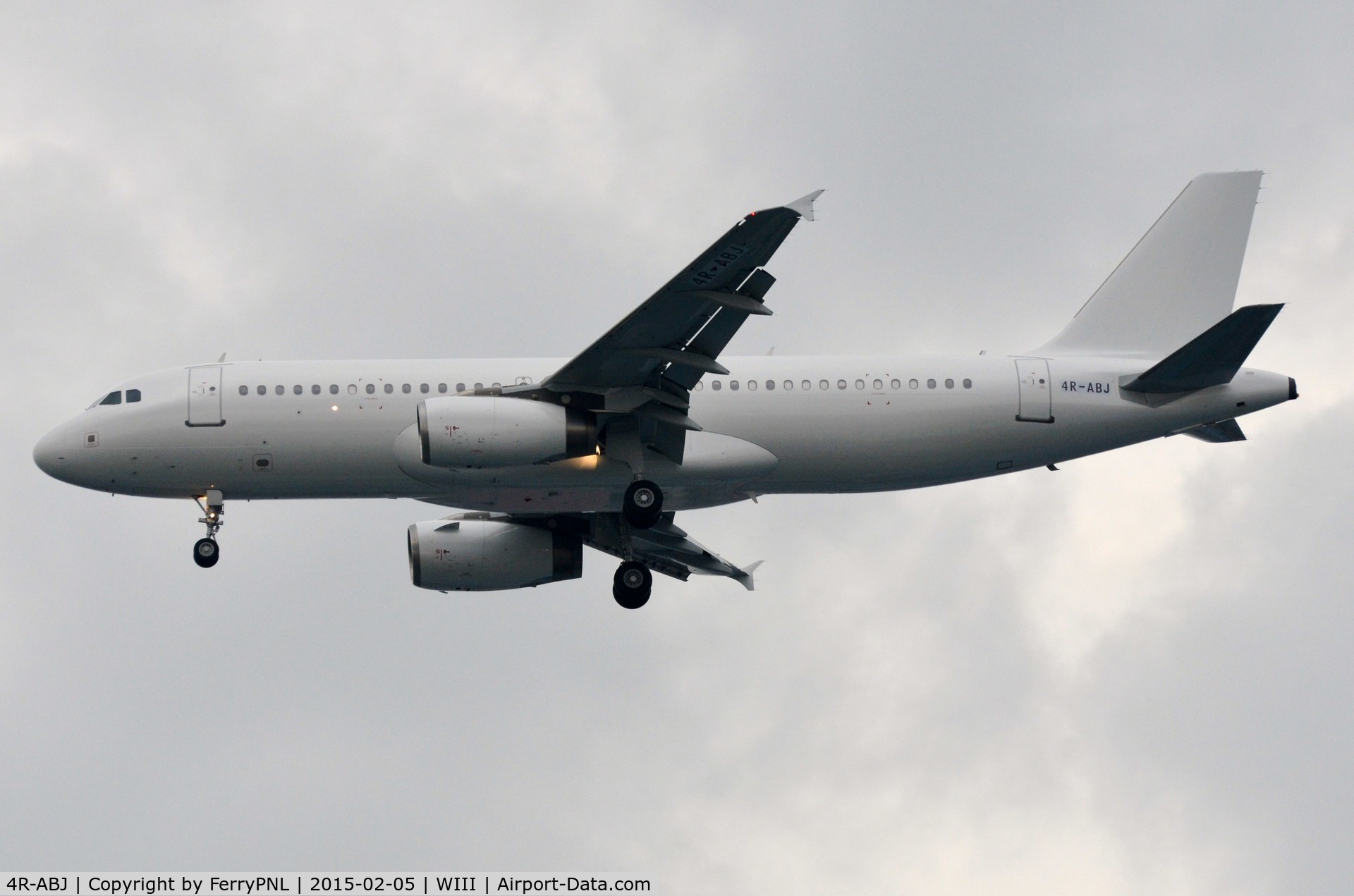 4R-ABJ, 2005 Airbus A320-232 C/N 2564, Completely white Srilankan A320 with registration stickered as this aircraft will be leased to Titan Airways from March 2015 as G-POWM.