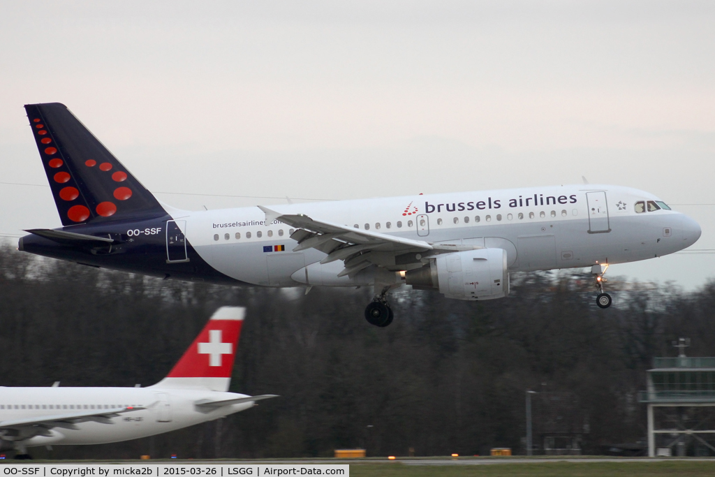 OO-SSF, 2006 Airbus A319-111 C/N 2763, Landing. Scrapped in February 2024.