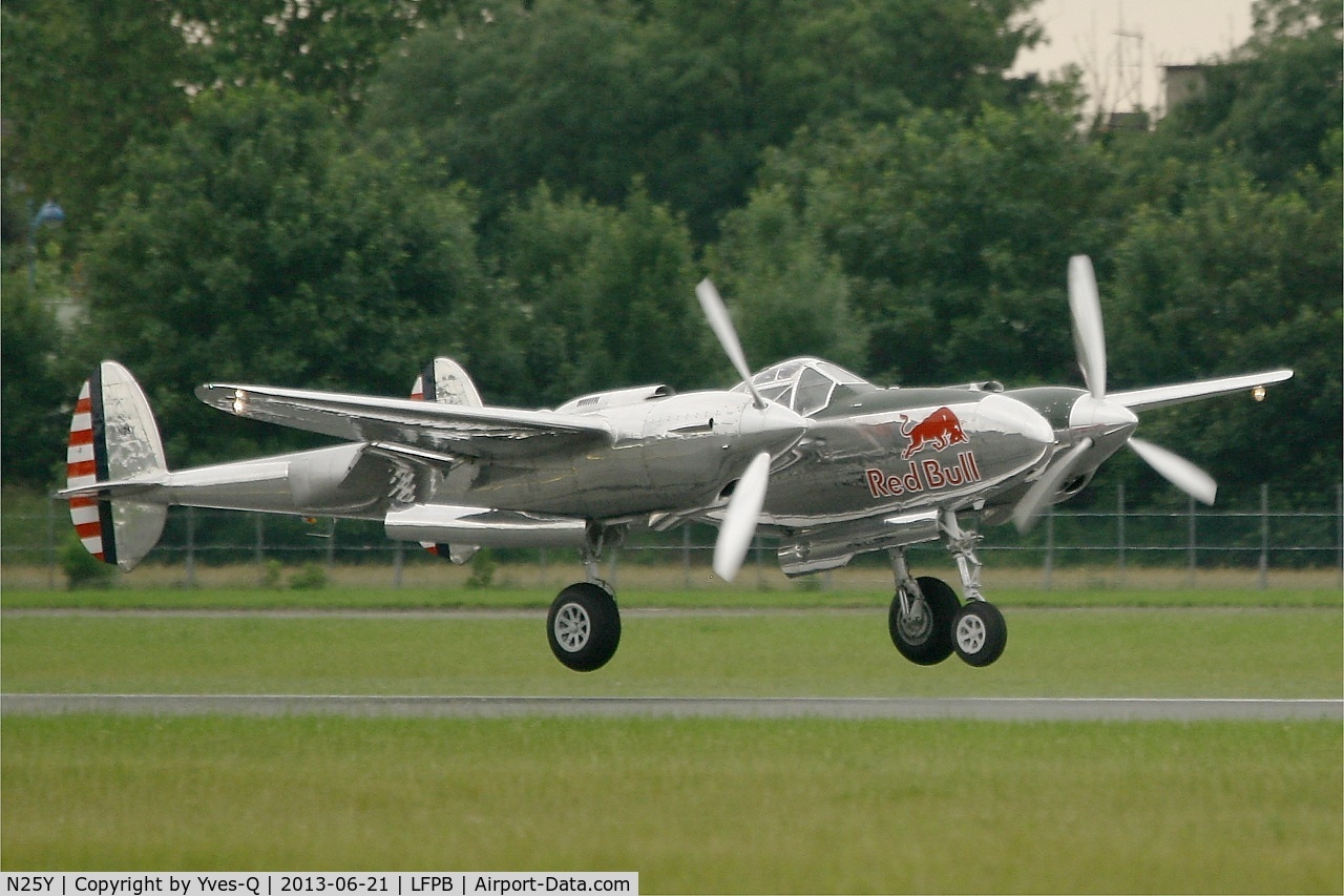 N25Y, 1944 Lockheed P-38L-5LO Lightning C/N AF44-53254, Lockheed P-38L-5LO Lightning, Landing rwy 03, Paris-Le Bourget (LFPB-LBG) Air Show 2013