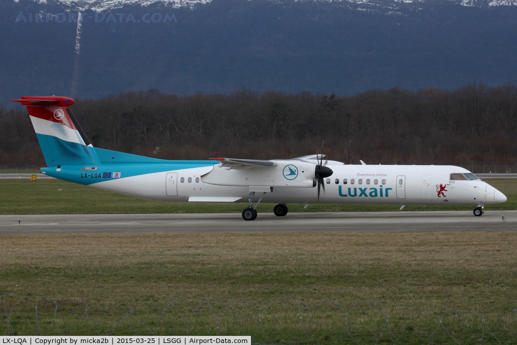 LX-LQA, 2014 De Havilland Canada DHC-8-402 Dash 8 C/N 4468, Taxiing